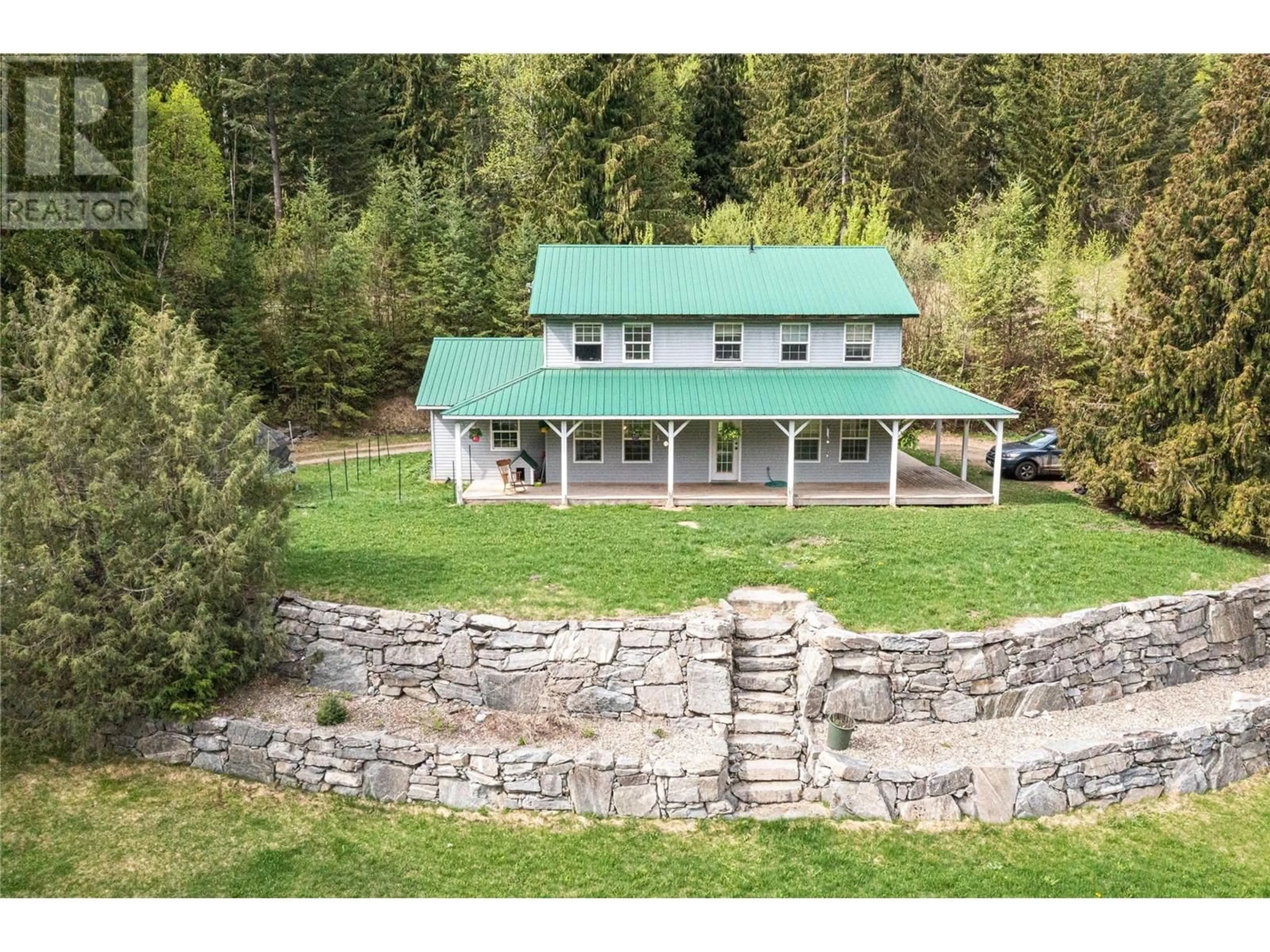A pic from outside/outdoor area/front of a property/back of a property/a pic from drone, unknown for 1125 PTARMIGAN ROAD, Chase British Columbia V0E1M1
