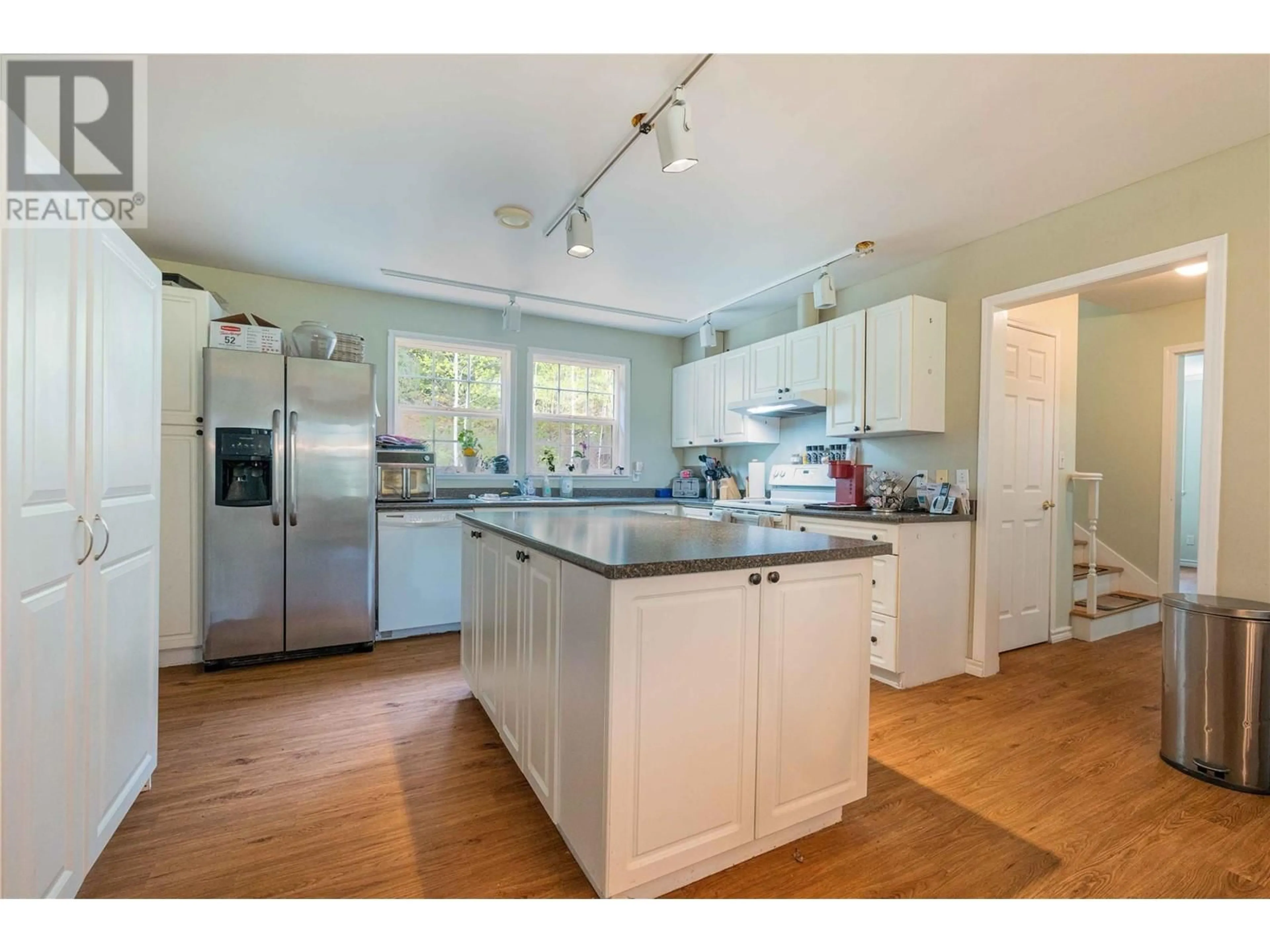 Open concept kitchen, unknown for 1125 PTARMIGAN ROAD, Chase British Columbia V0E1M1