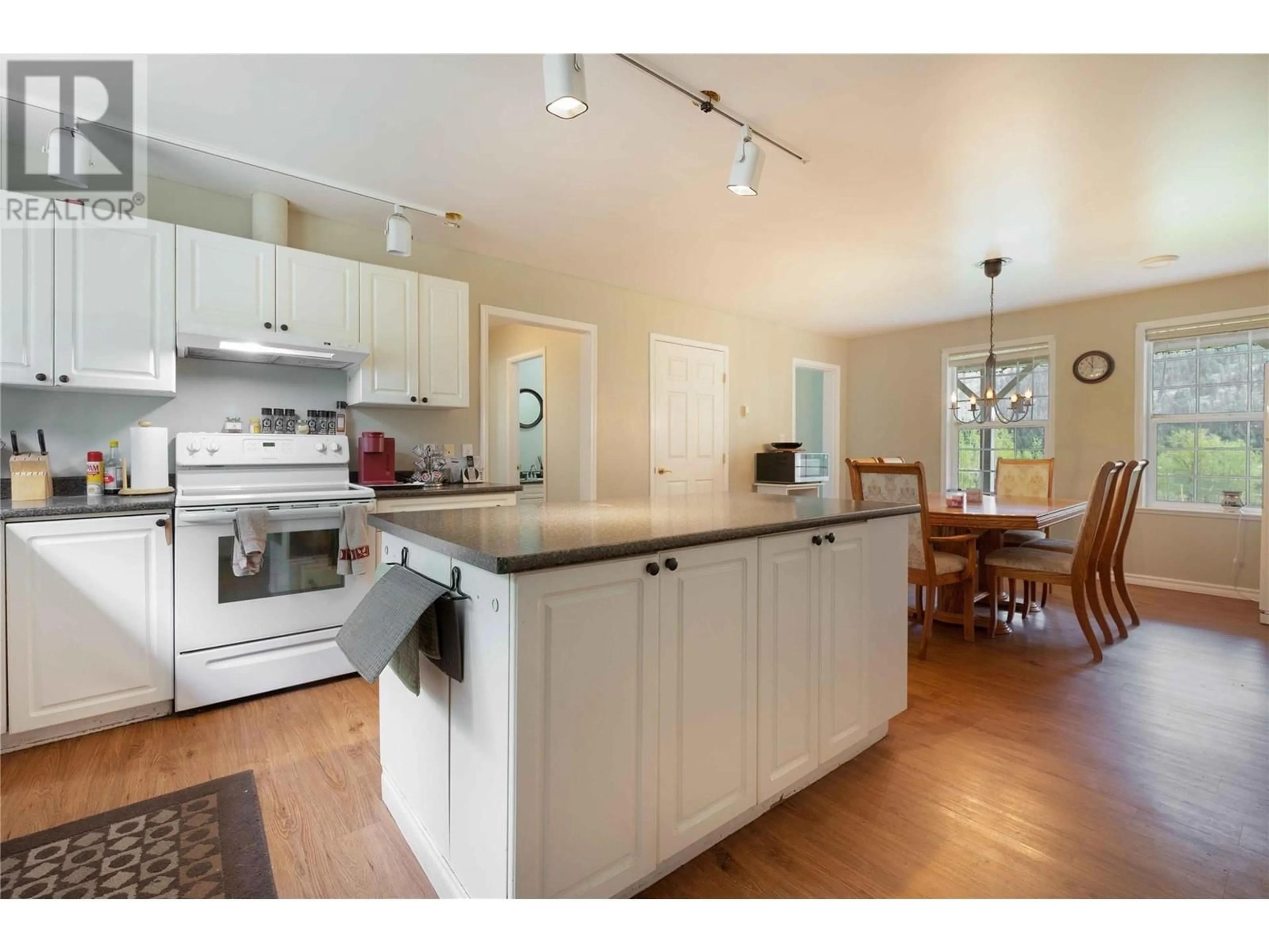 Open concept kitchen, unknown for 1125 PTARMIGAN ROAD, Chase British Columbia V0E1M1