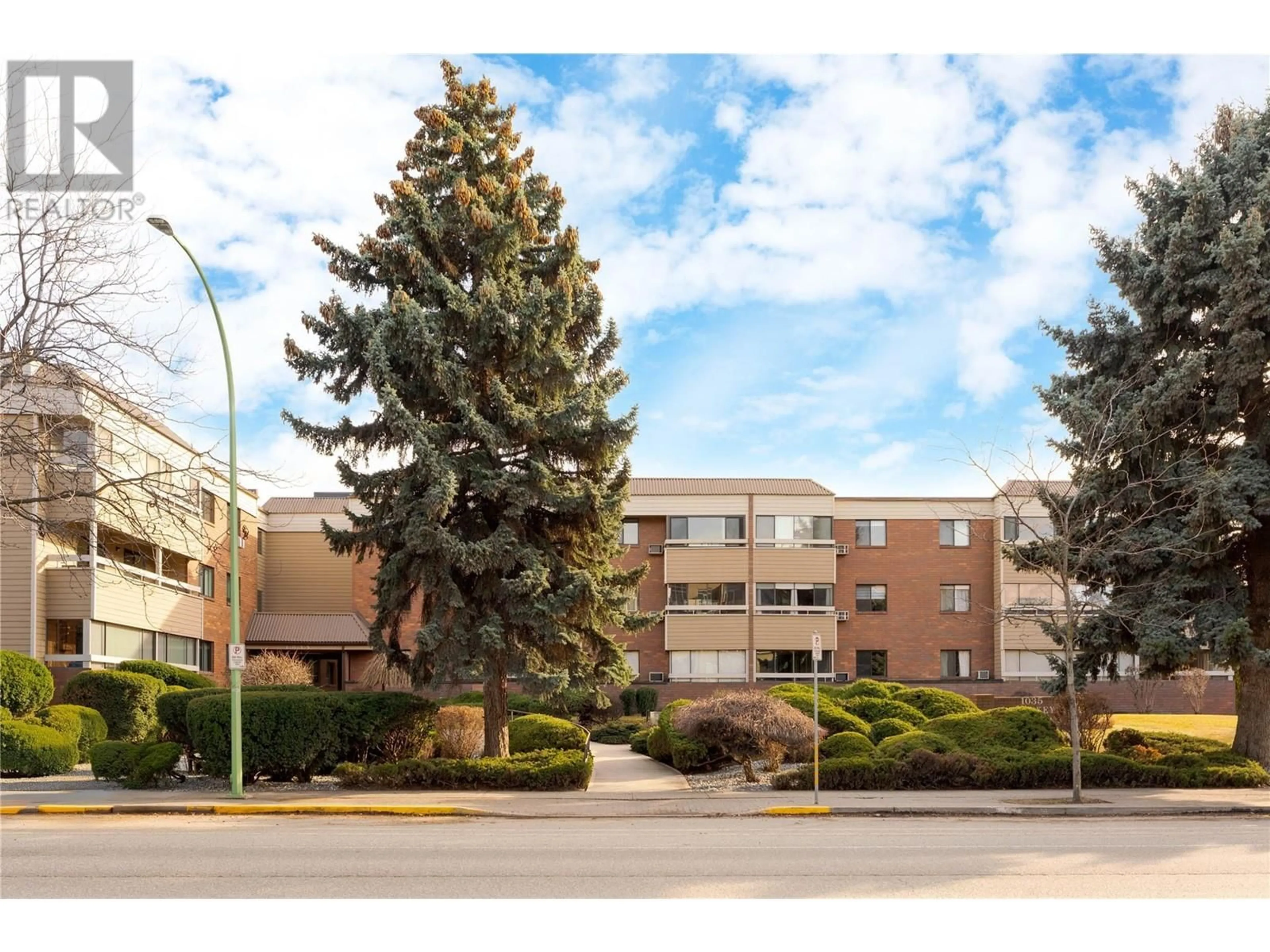 Unknown for 111 - 1035 BERNARD AVENUE, Kelowna British Columbia V1Y6P7