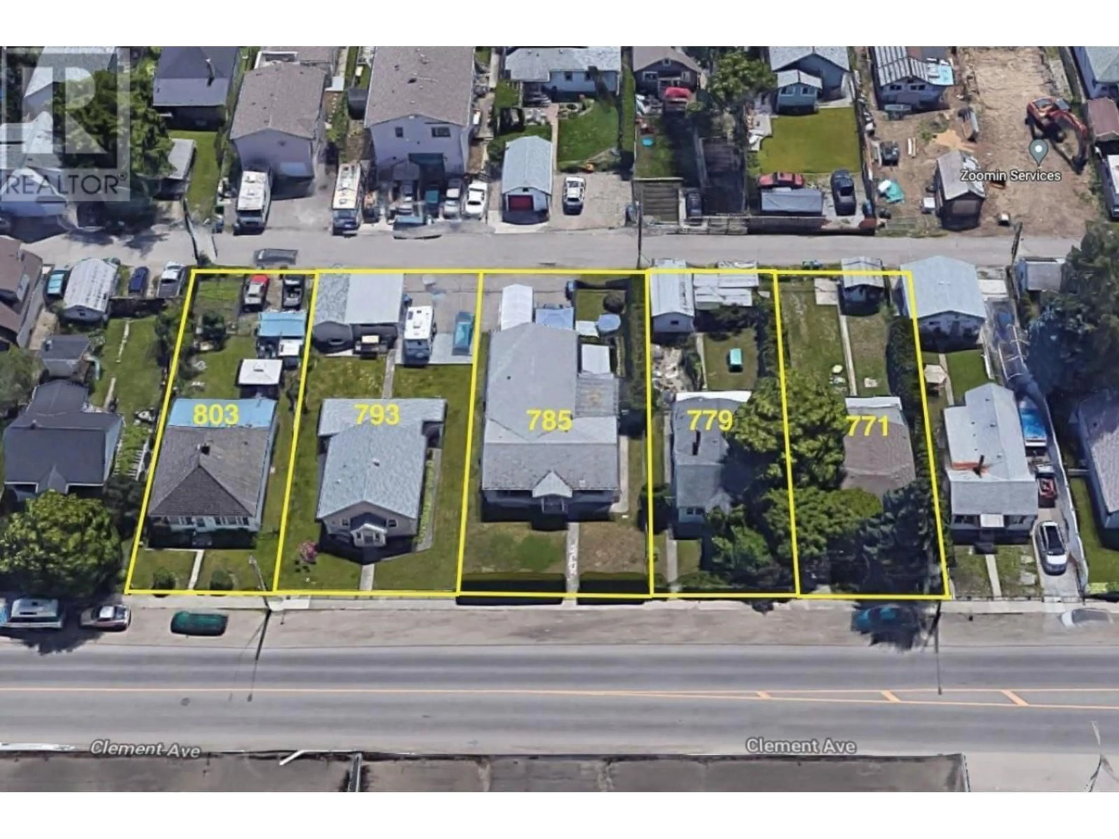 A pic from outside/outdoor area/front of a property/back of a property/a pic from drone, street for 803 CLEMENT AVENUE, Kelowna British Columbia V1Y7C9