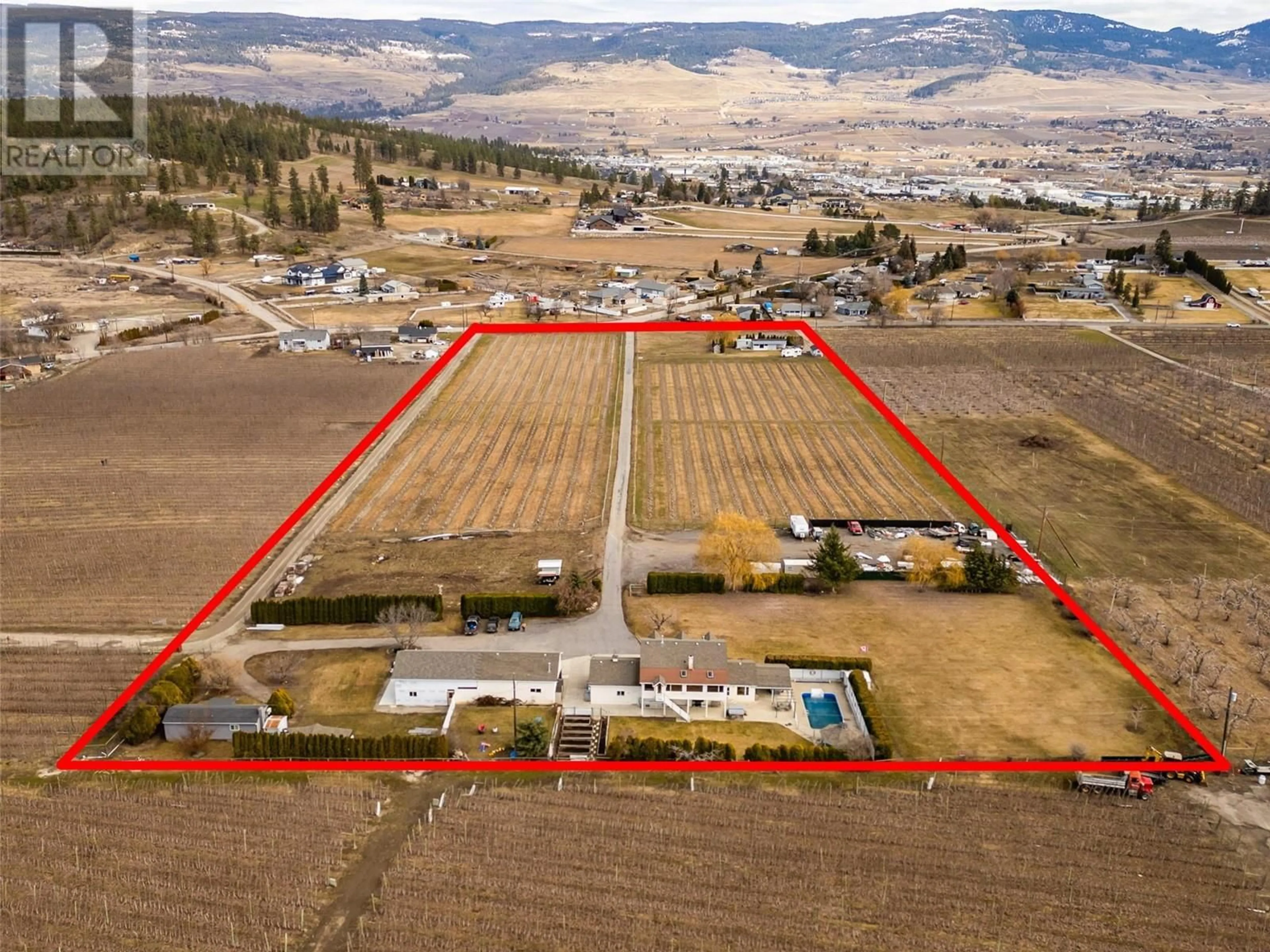 A pic from outside/outdoor area/front of a property/back of a property/a pic from drone, unknown for 2547 SEXSMITH ROAD, Kelowna British Columbia V1V2G6
