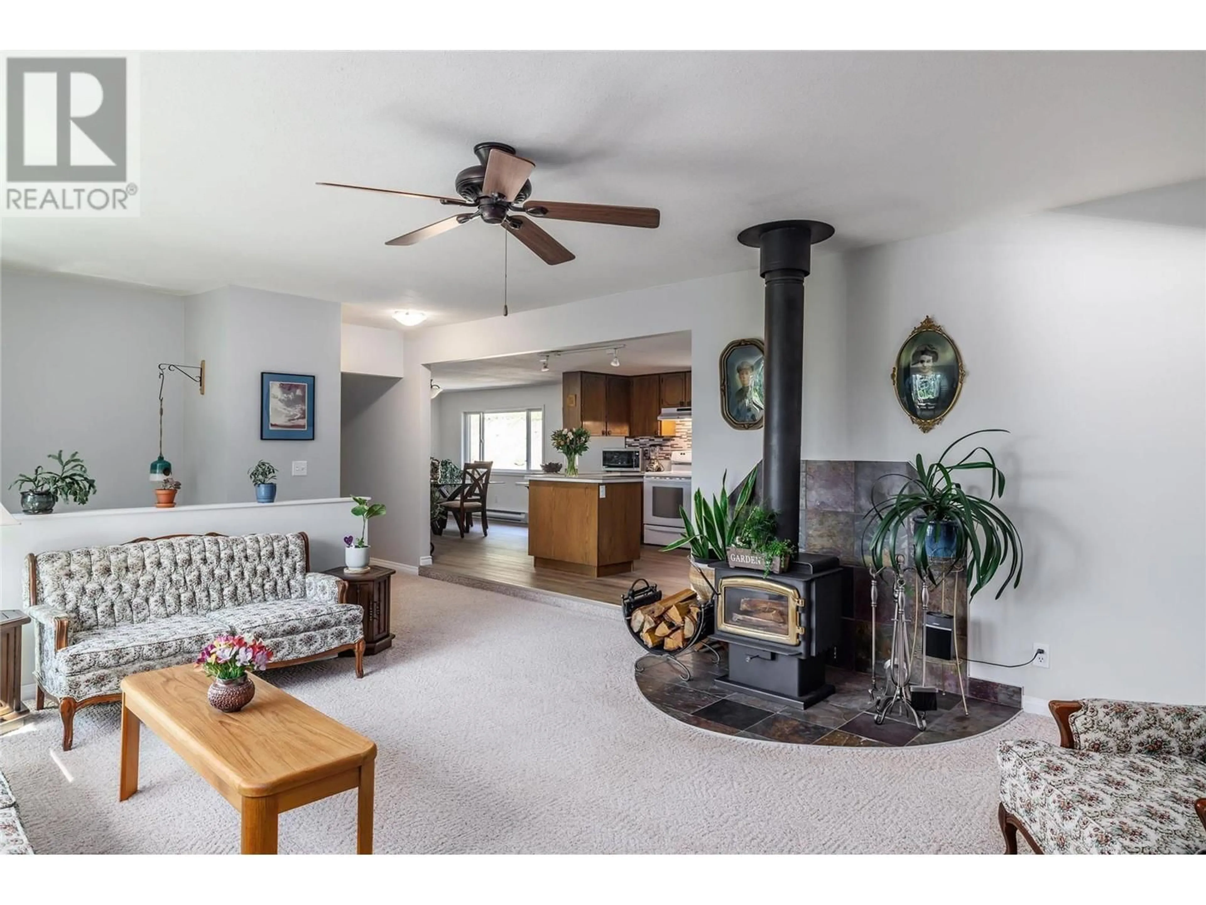 Living room with furniture, unknown for 8514 SUN VALLEY ROAD, Kelowna British Columbia V1P1J3