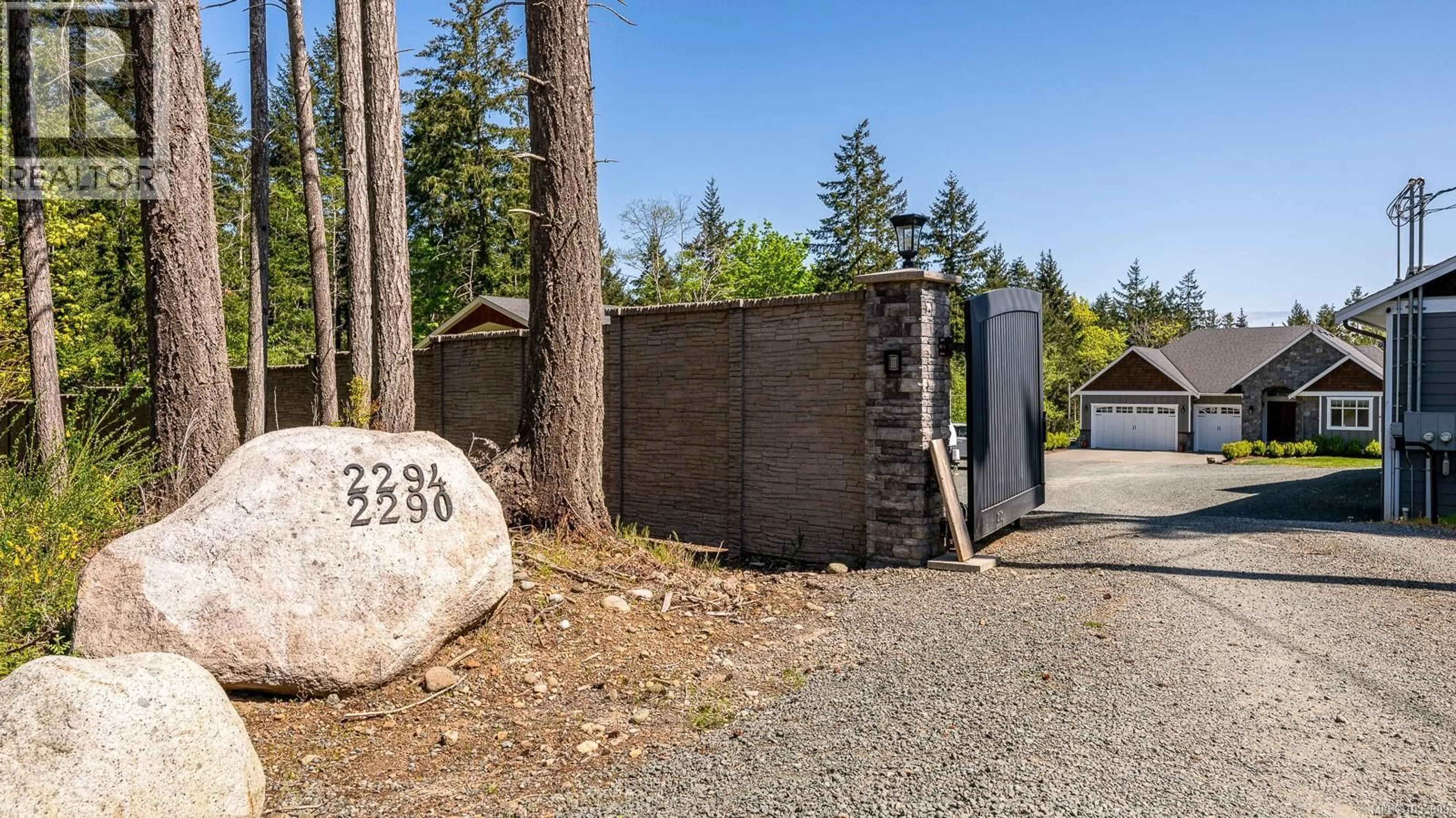 Unknown for 2294/2290 WAVELAND ROAD, Courtenay British Columbia V9J1X8