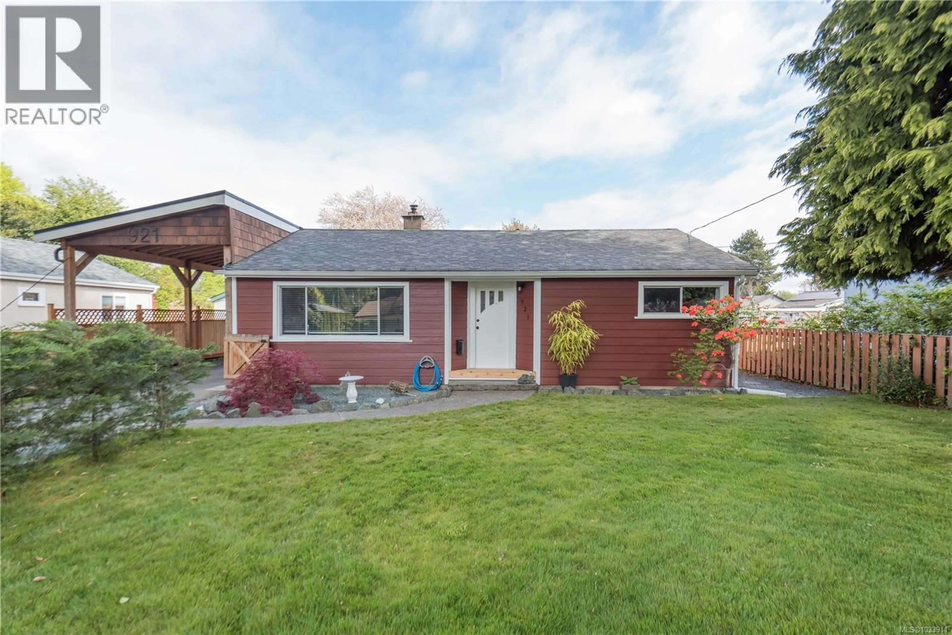 Unknown for 921 WHARNCLIFFE ROAD, Duncan British Columbia V9L2K5