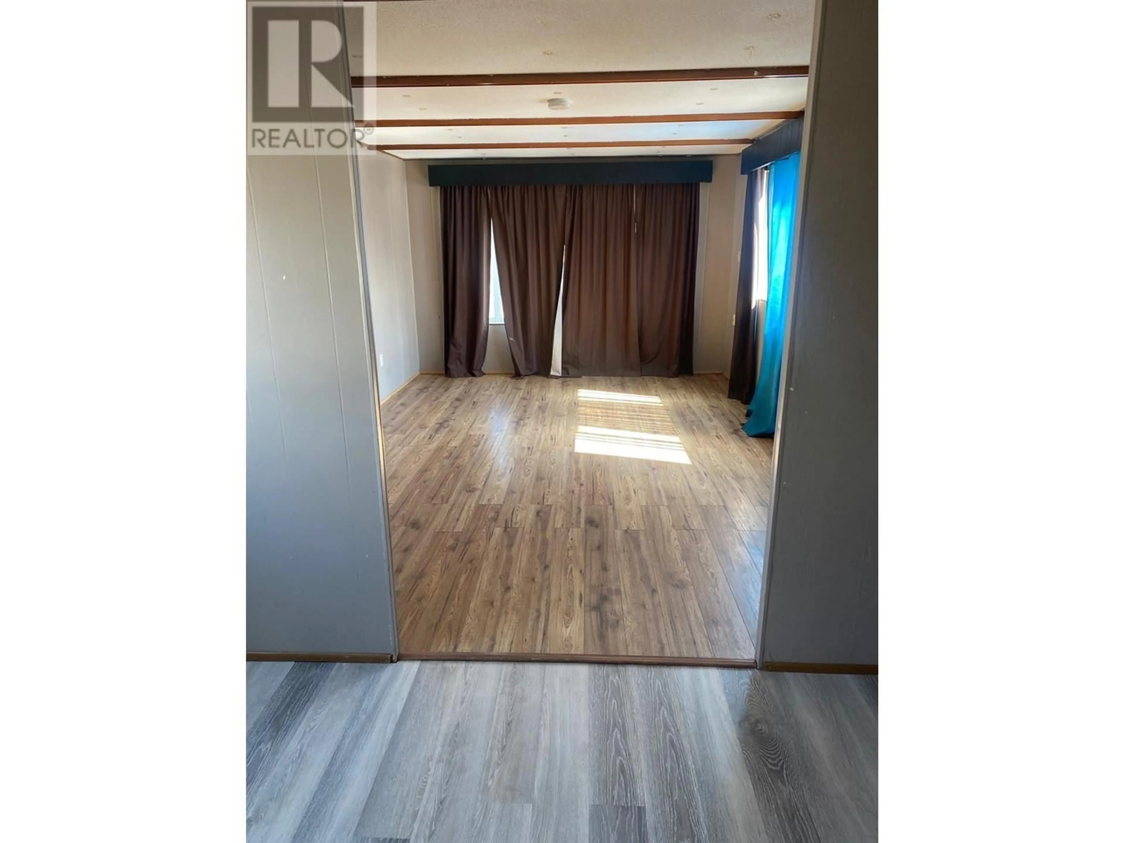 A pic of a room for 5233 44 STREET SOUTHEAST, Chetwynd British Columbia V0C1J0