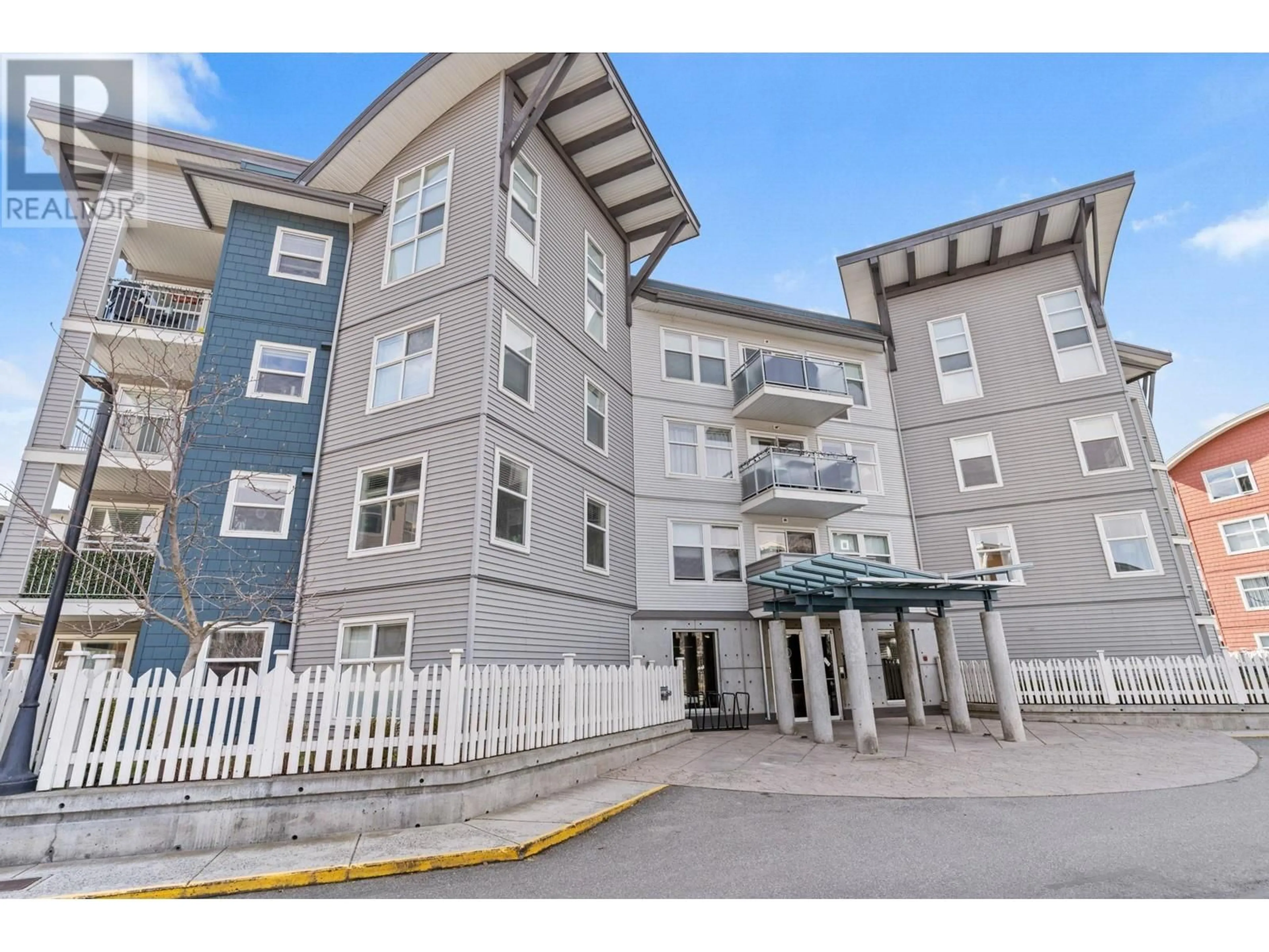 Unknown for 204 - 563 YATES ROAD, Kelowna British Columbia V1V2V3