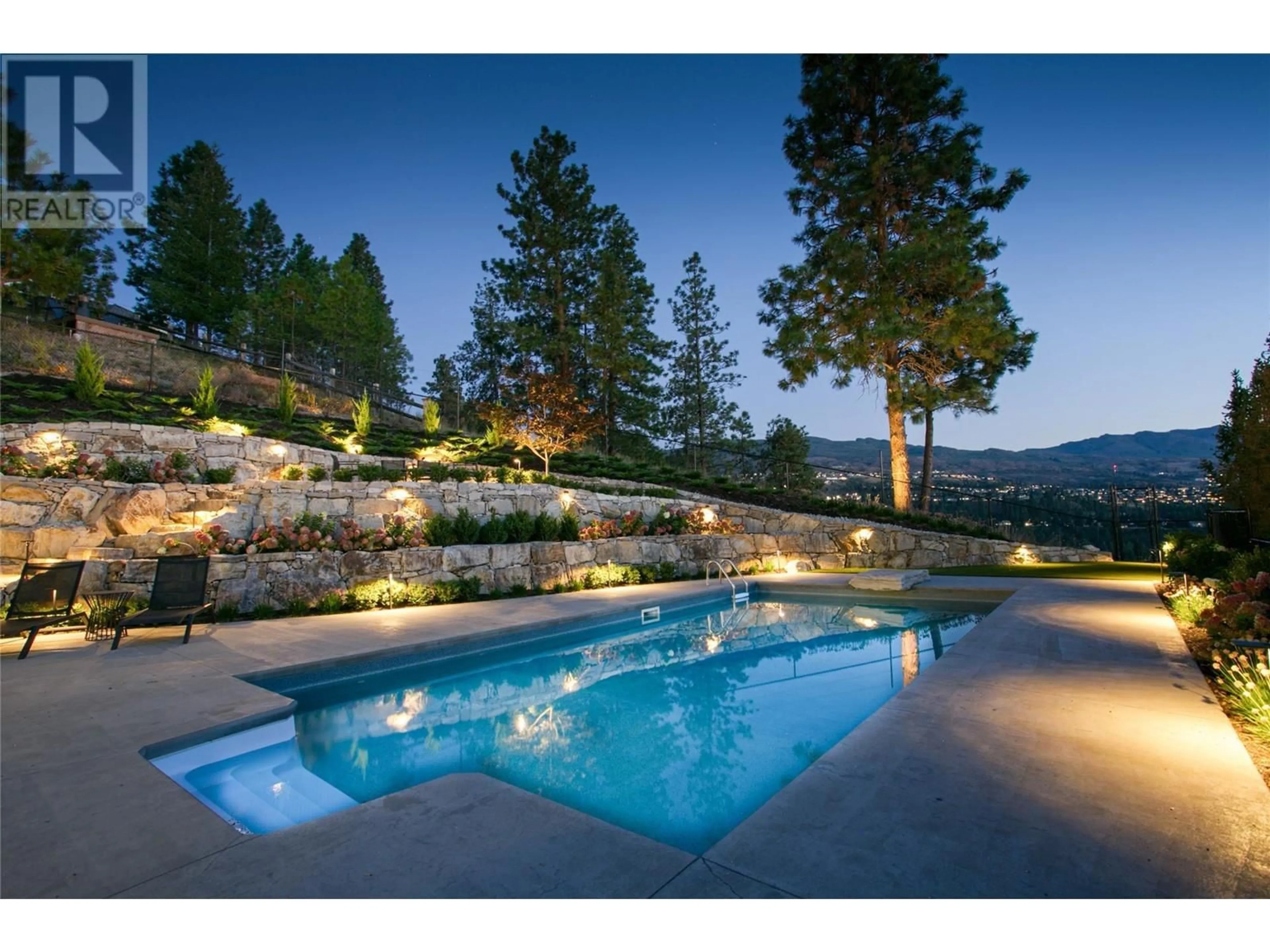 Pool for 1049 WESTPOINT DRIVE, Kelowna British Columbia V1W4Z9