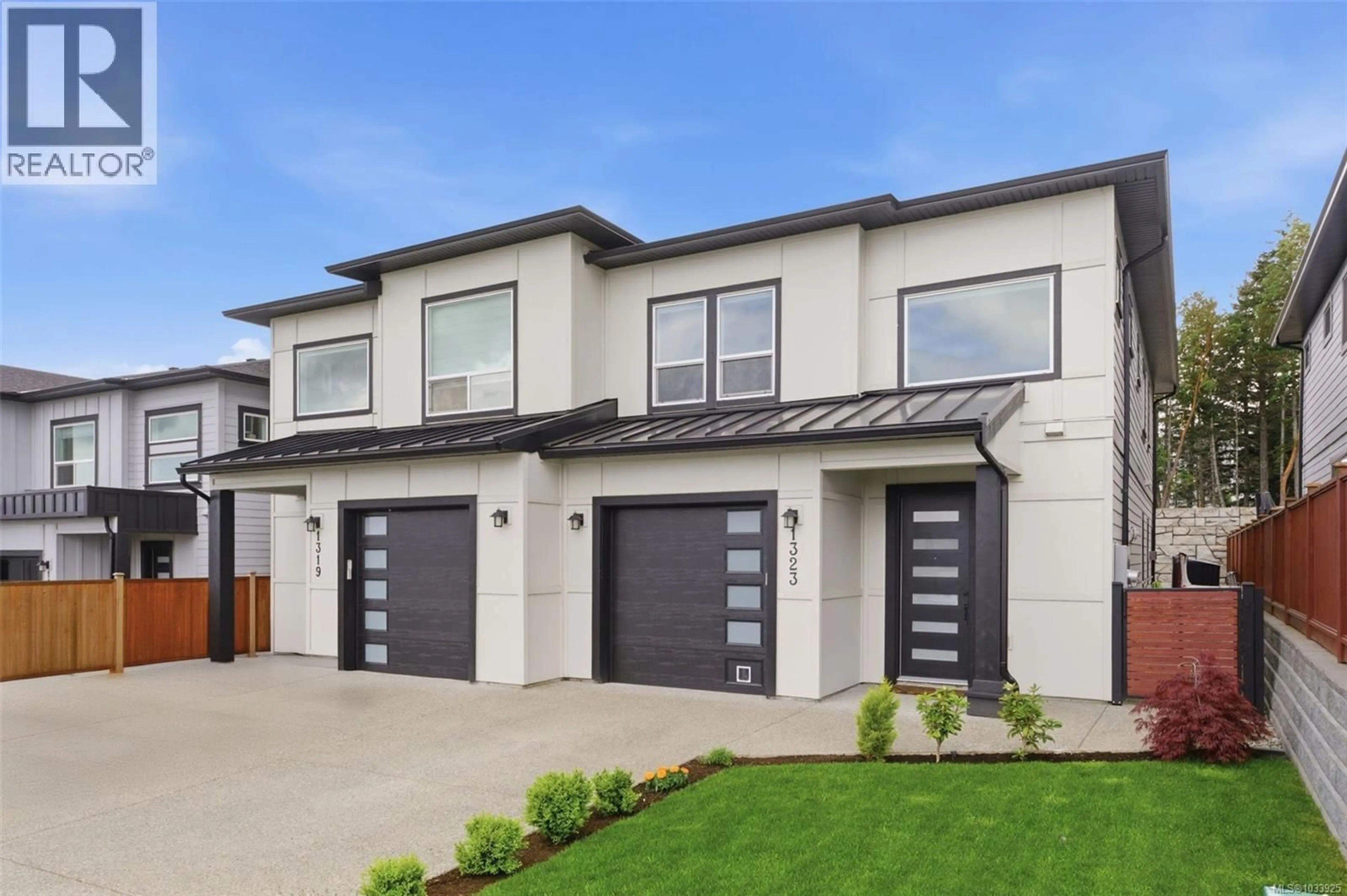 Home with vinyl exterior material, street for 1323 SANDSTONE LANE, Langford British Columbia V9B6Z8