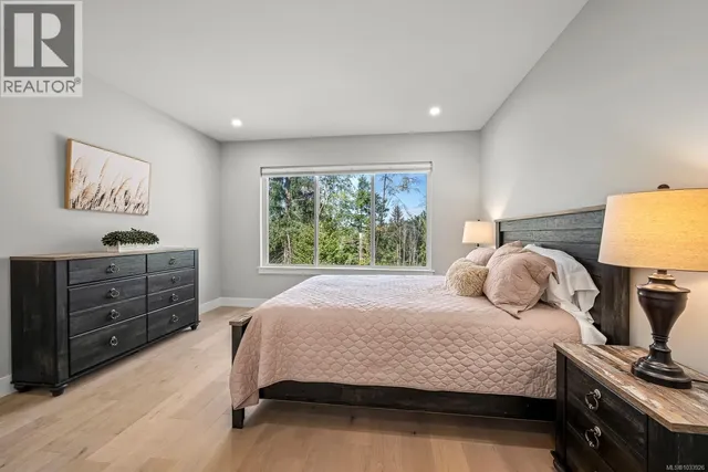 3240 KLANAWA CRESCENT, Courtenay 5