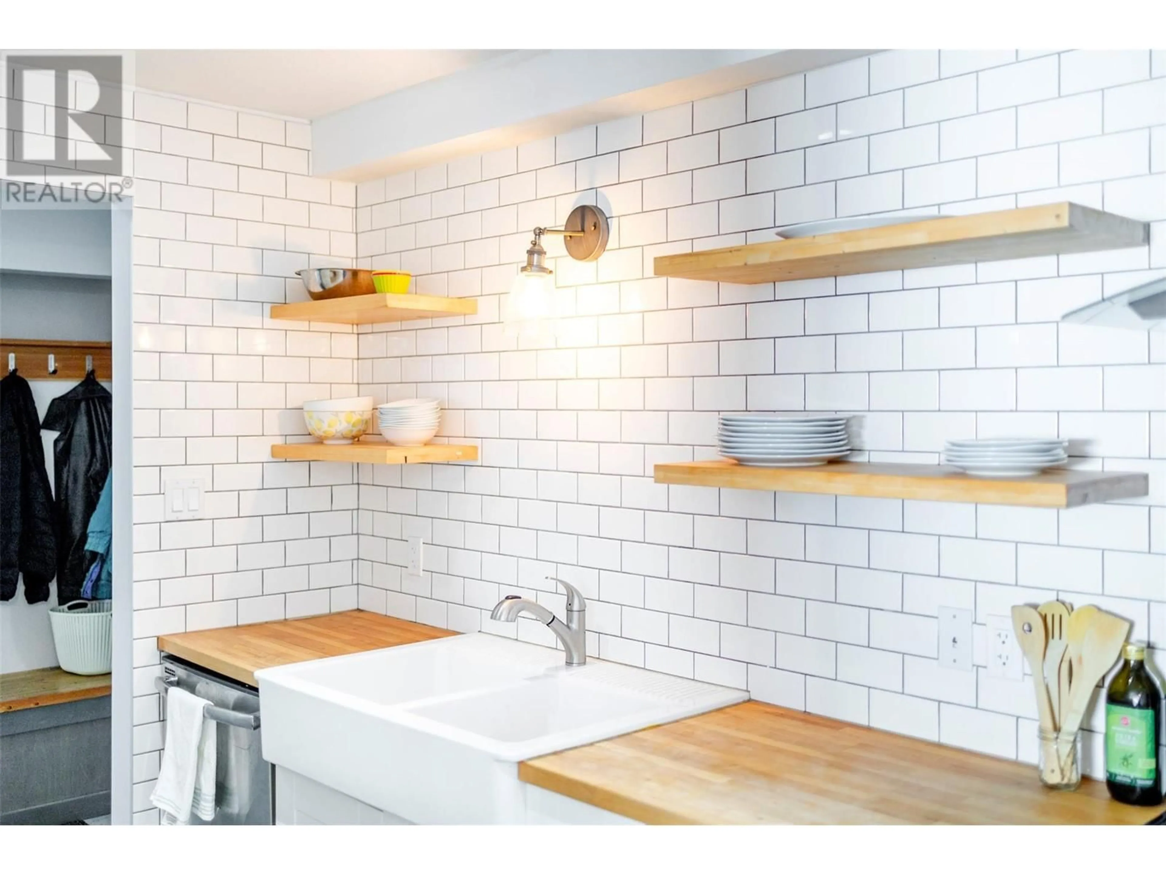 Contemporary kitchen, ceramic/tile floor for 103 - 30 RIDGEMONT AVENUE OTHER, Fernie British Columbia V0B1M2