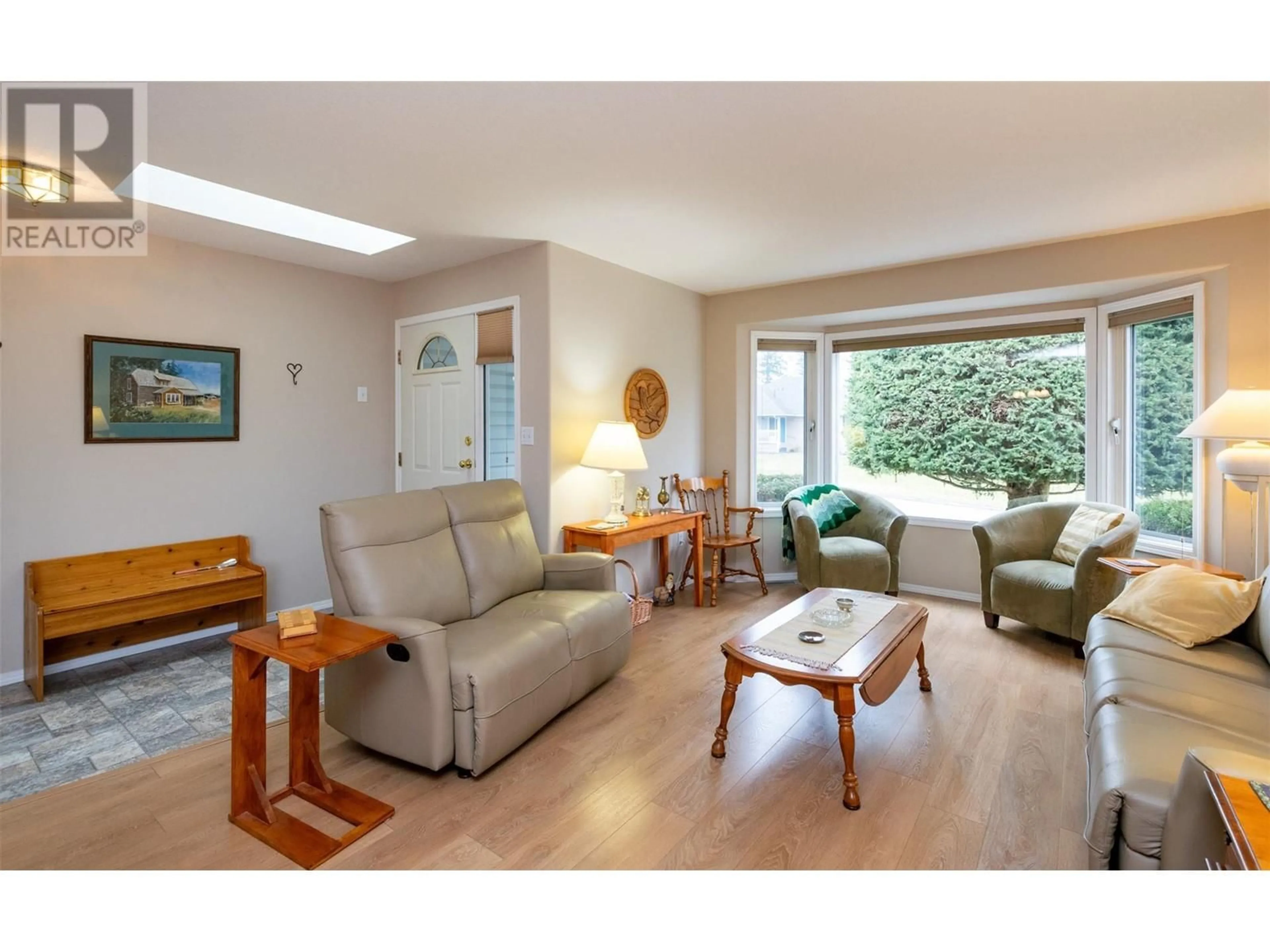 Living room with furniture, unknown for 2030 13 STREET SOUTHWEST, Salmon Arm British Columbia V1E1L6