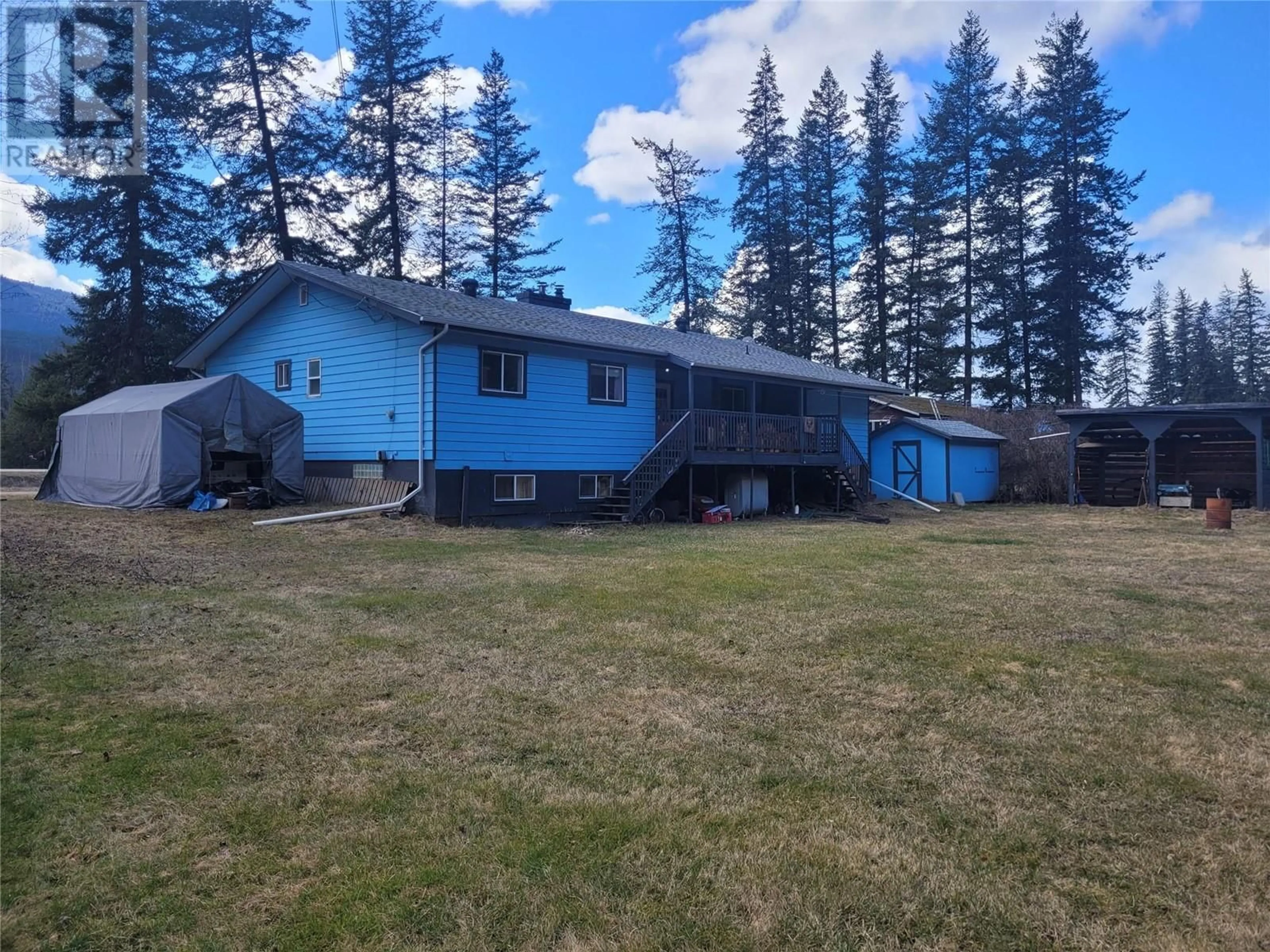 A pic from outside/outdoor area/front of a property/back of a property/a pic from drone, mountain view for 1433 DAVY ROAD, Clearwater British Columbia V0E1N1