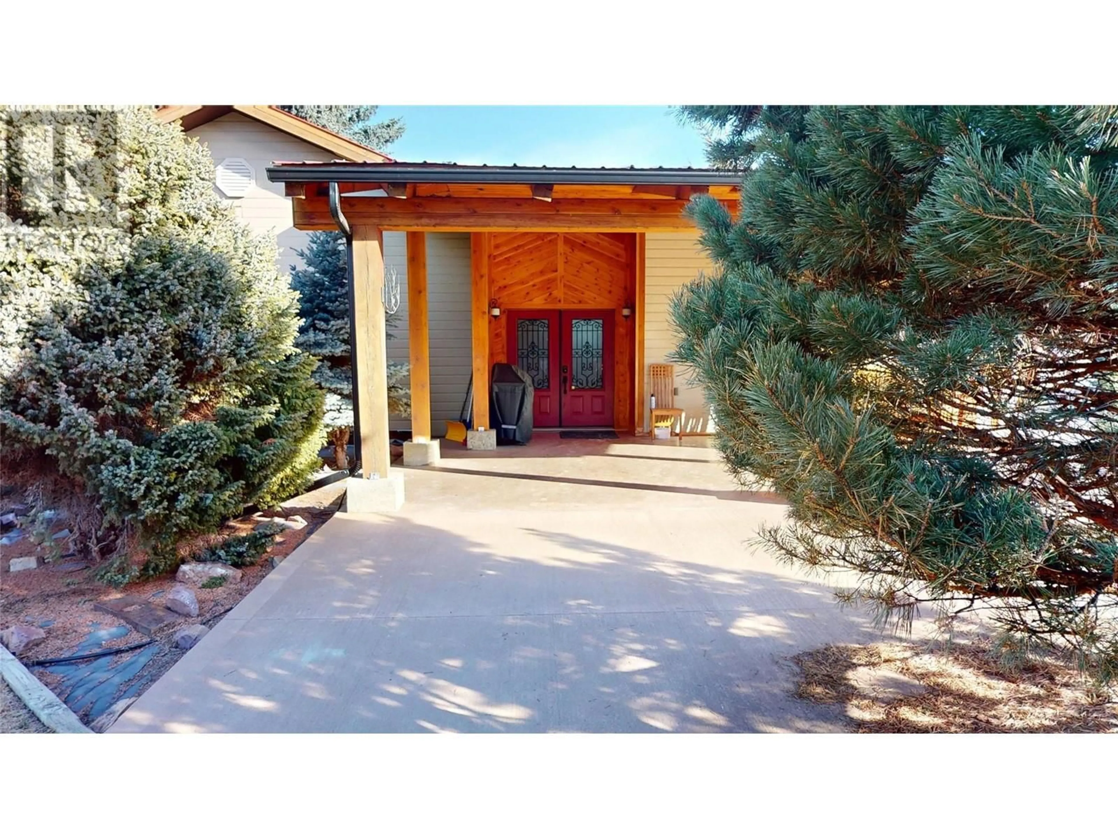 Indoor entryway for 6228 TAMARACK ROAD, Wasa British Columbia V0B2K0