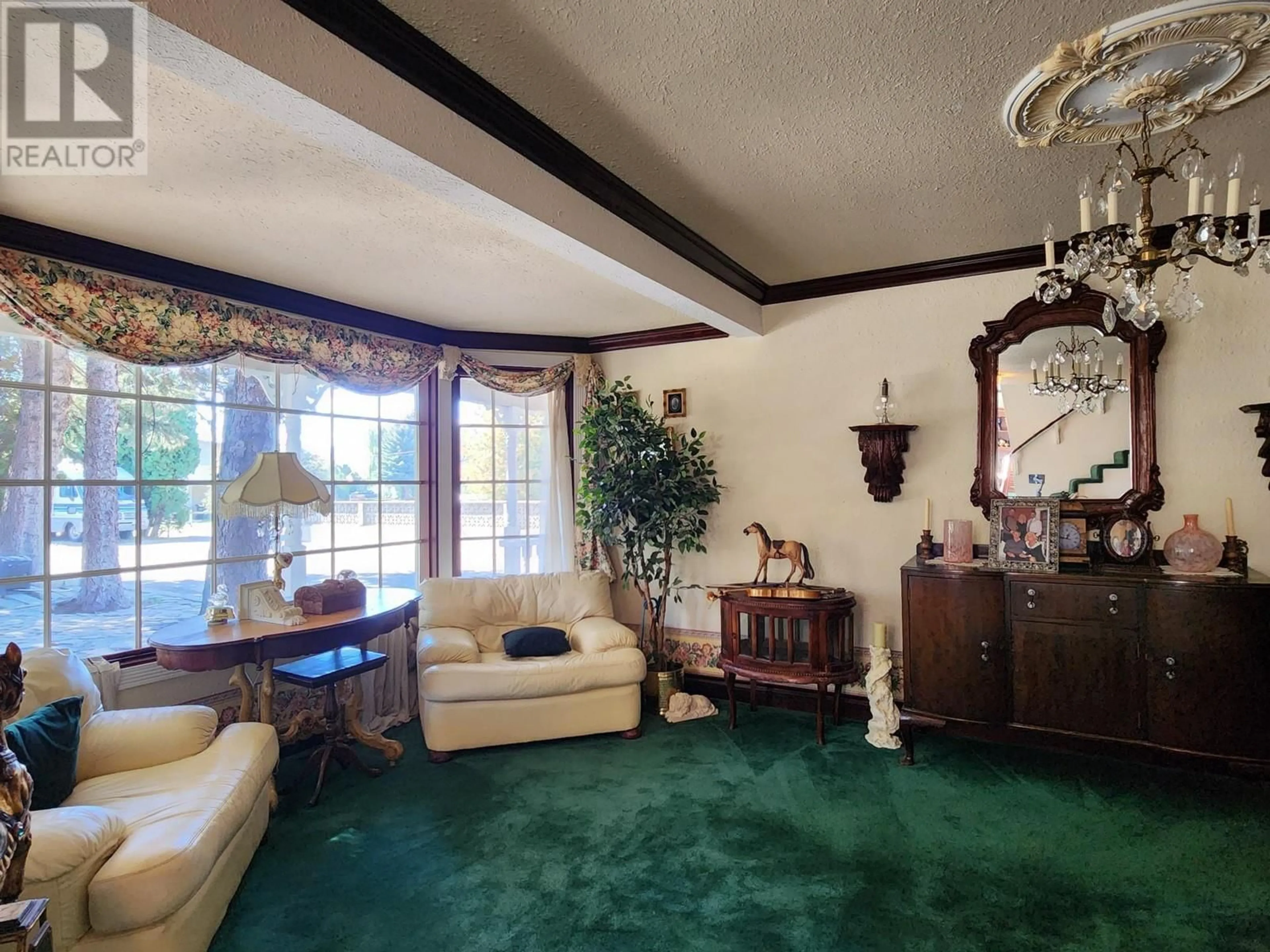 Living room with furniture, carpet floor for 278 CLIFF CRESCENT, Ashcroft British Columbia V0K1A0