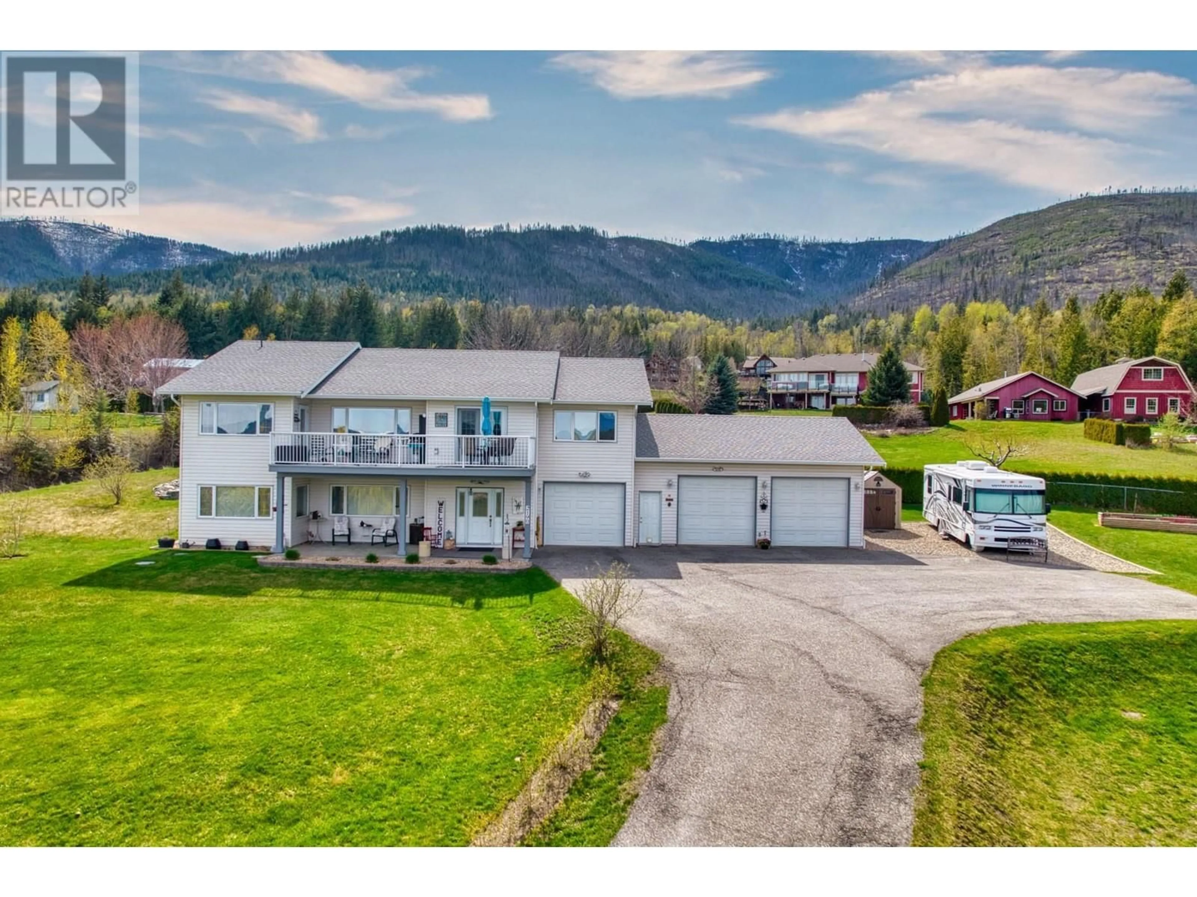 A pic from outside/outdoor area/front of a property/back of a property/a pic from drone, mountain view for 2190 COUNTRY WOODS ROAD, Sorrento British Columbia V0E2W1