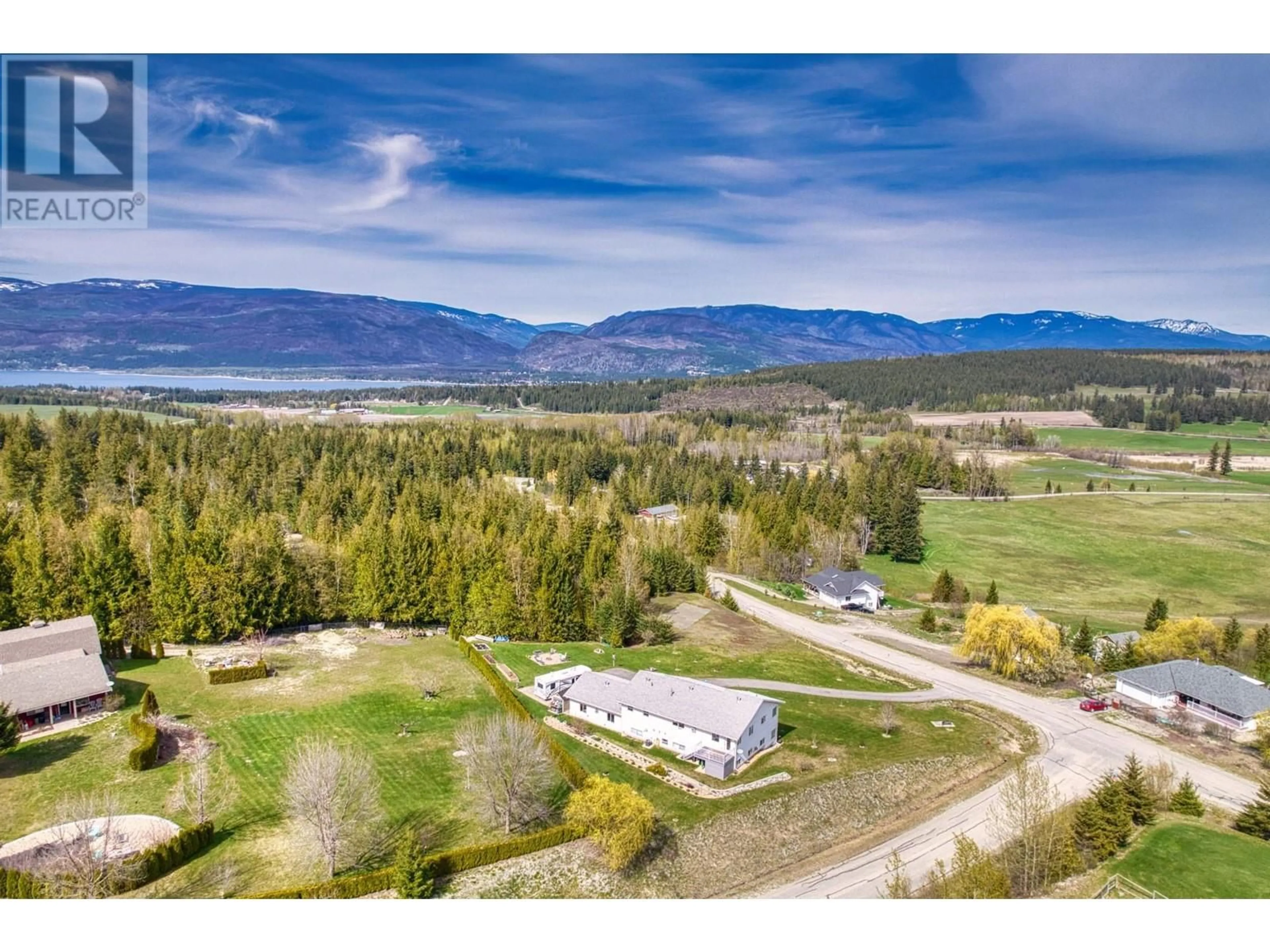 A pic from outside/outdoor area/front of a property/back of a property/a pic from drone, mountain view for 2190 COUNTRY WOODS ROAD, Sorrento British Columbia V0E2W1