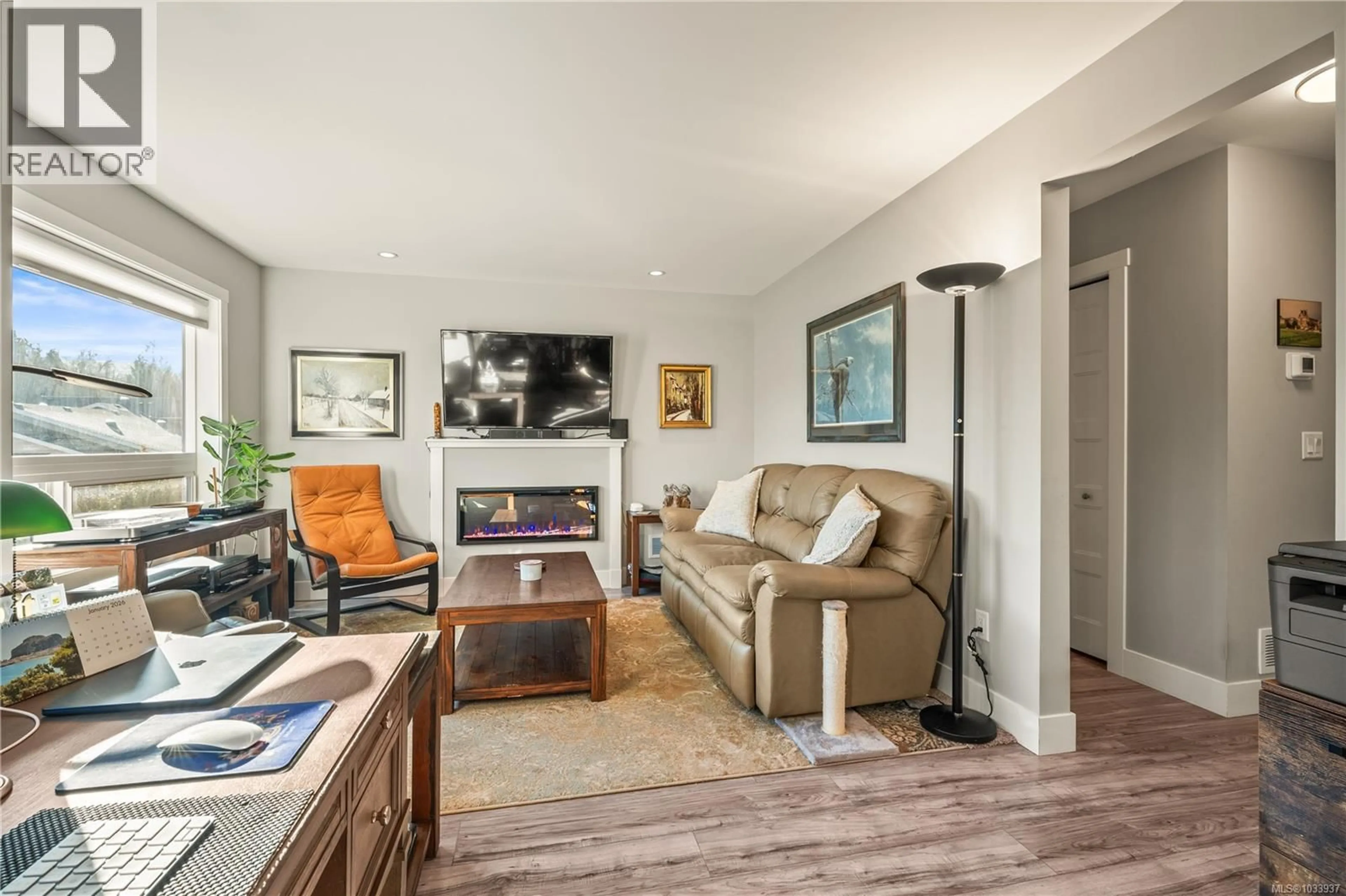 Living room with furniture, unknown for 107 - 2899 RIVER ROAD, Chemainus British Columbia V0R1K3