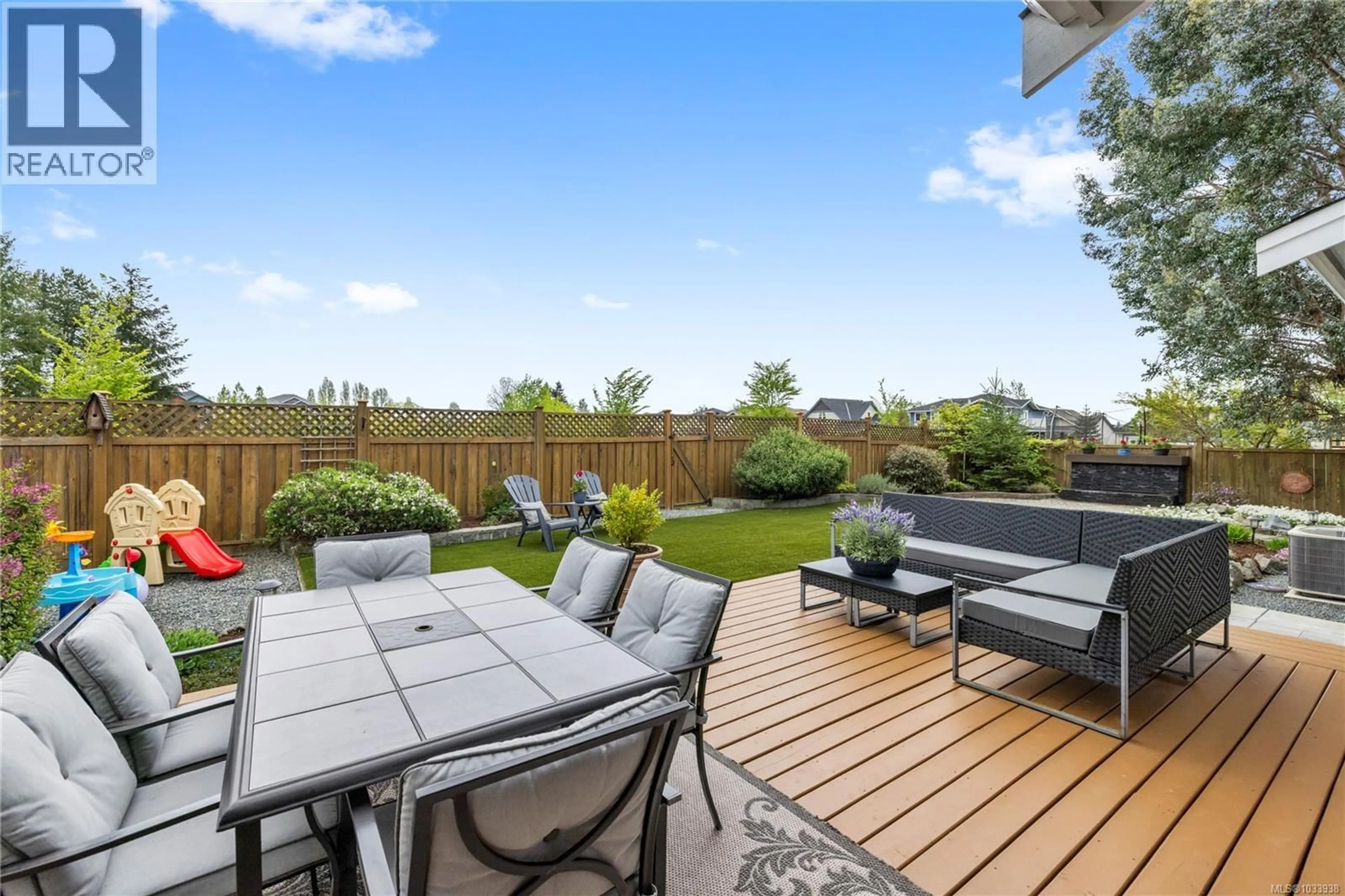 Patio, street for 626 SARUM RISE WAY, Nanaimo British Columbia V9R7C5