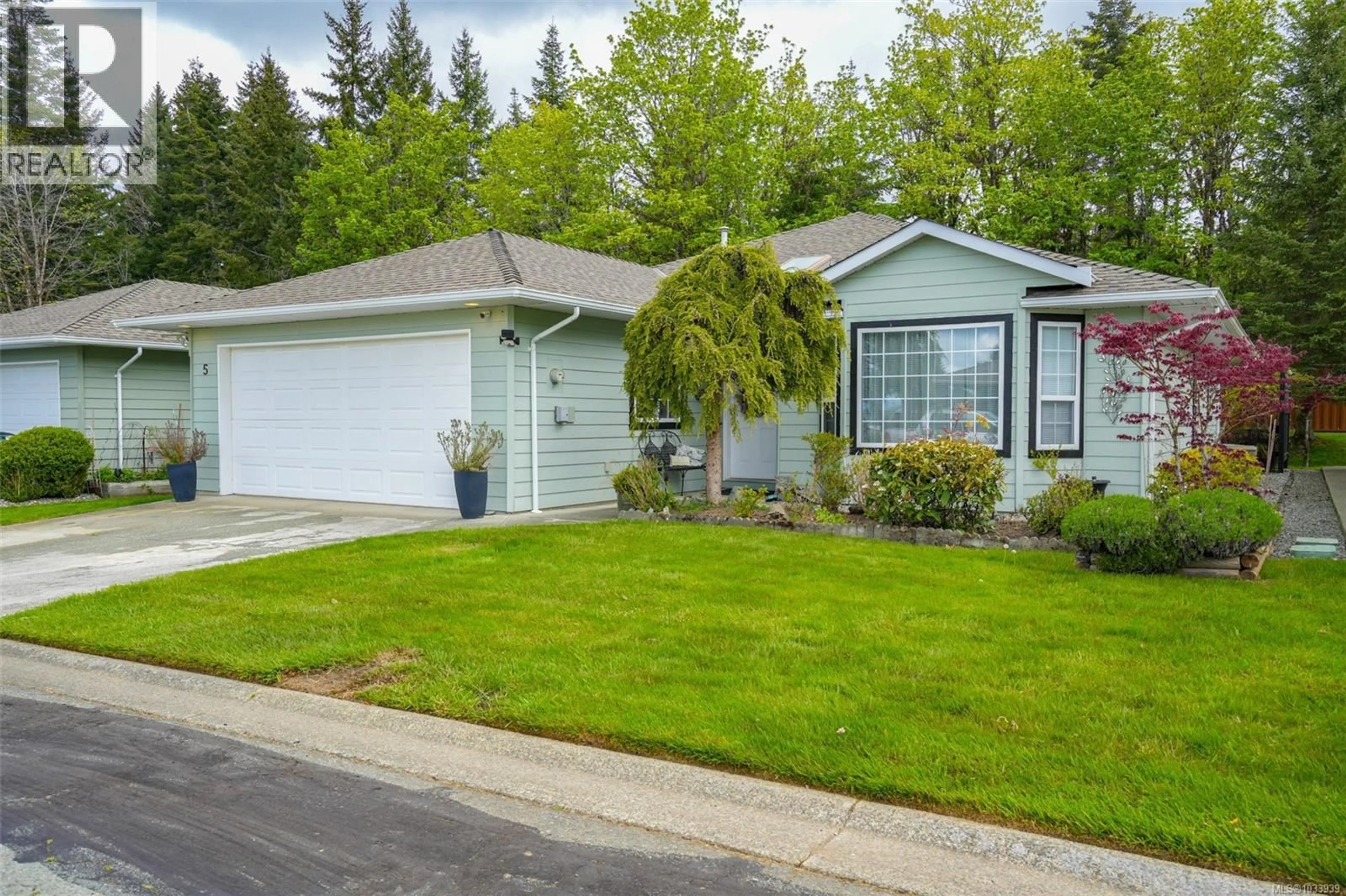 Home with vinyl exterior material, street for 5 - 3535 BURDE STREET, Port Alberni British Columbia V9Y8H3
