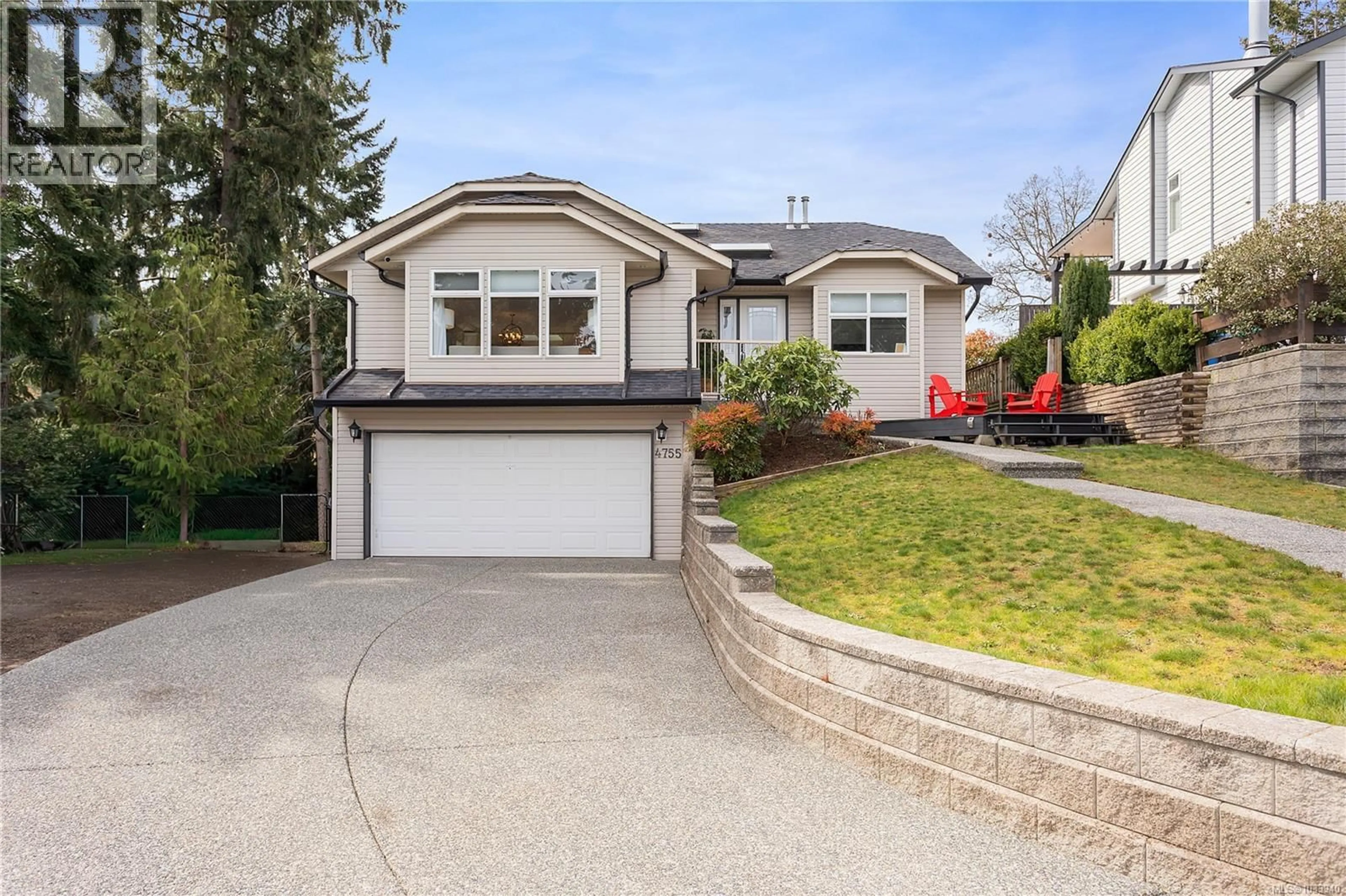 Home with vinyl exterior material, street for 4755 SPIRIT PLACE, Nanaimo British Columbia V9V1N8