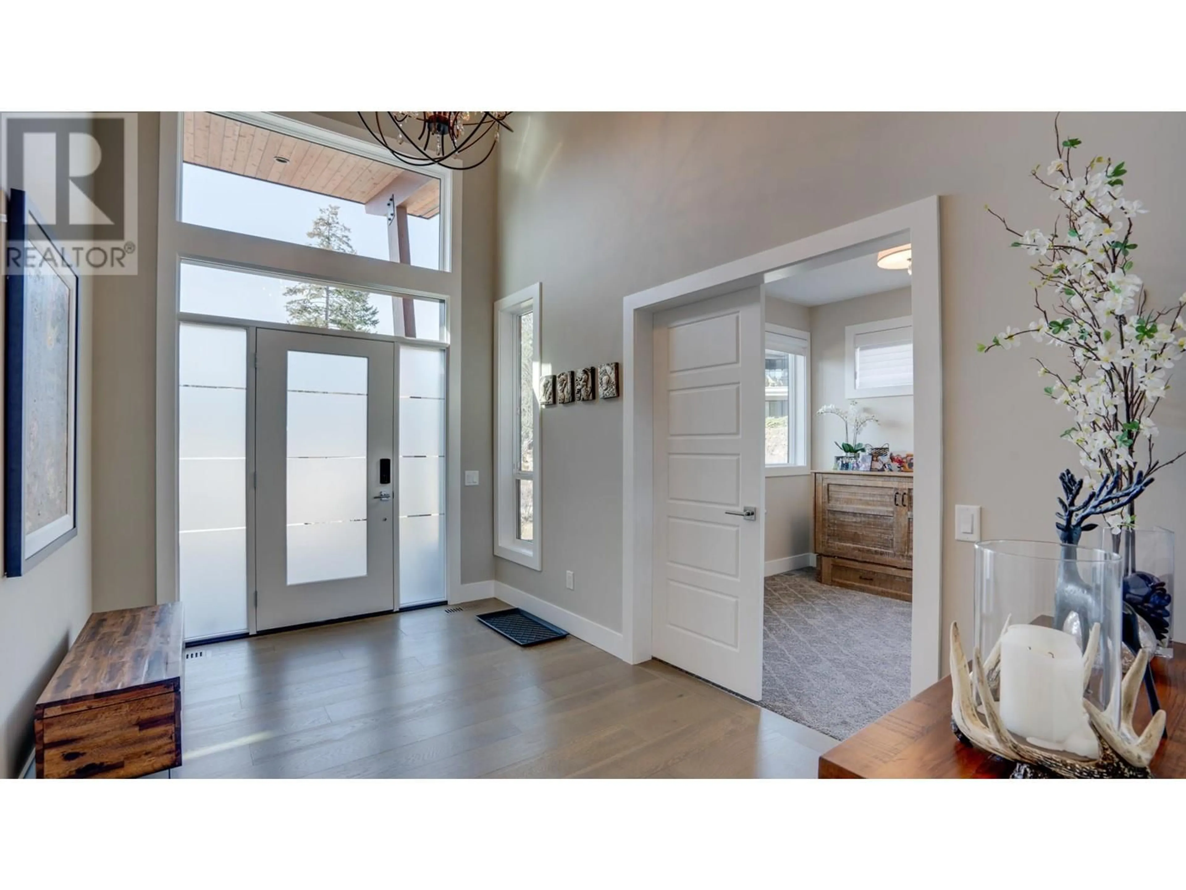 Indoor entryway for 1 - 450 PREDATOR RIDGE DRIVE, Vernon British Columbia V1H2L7