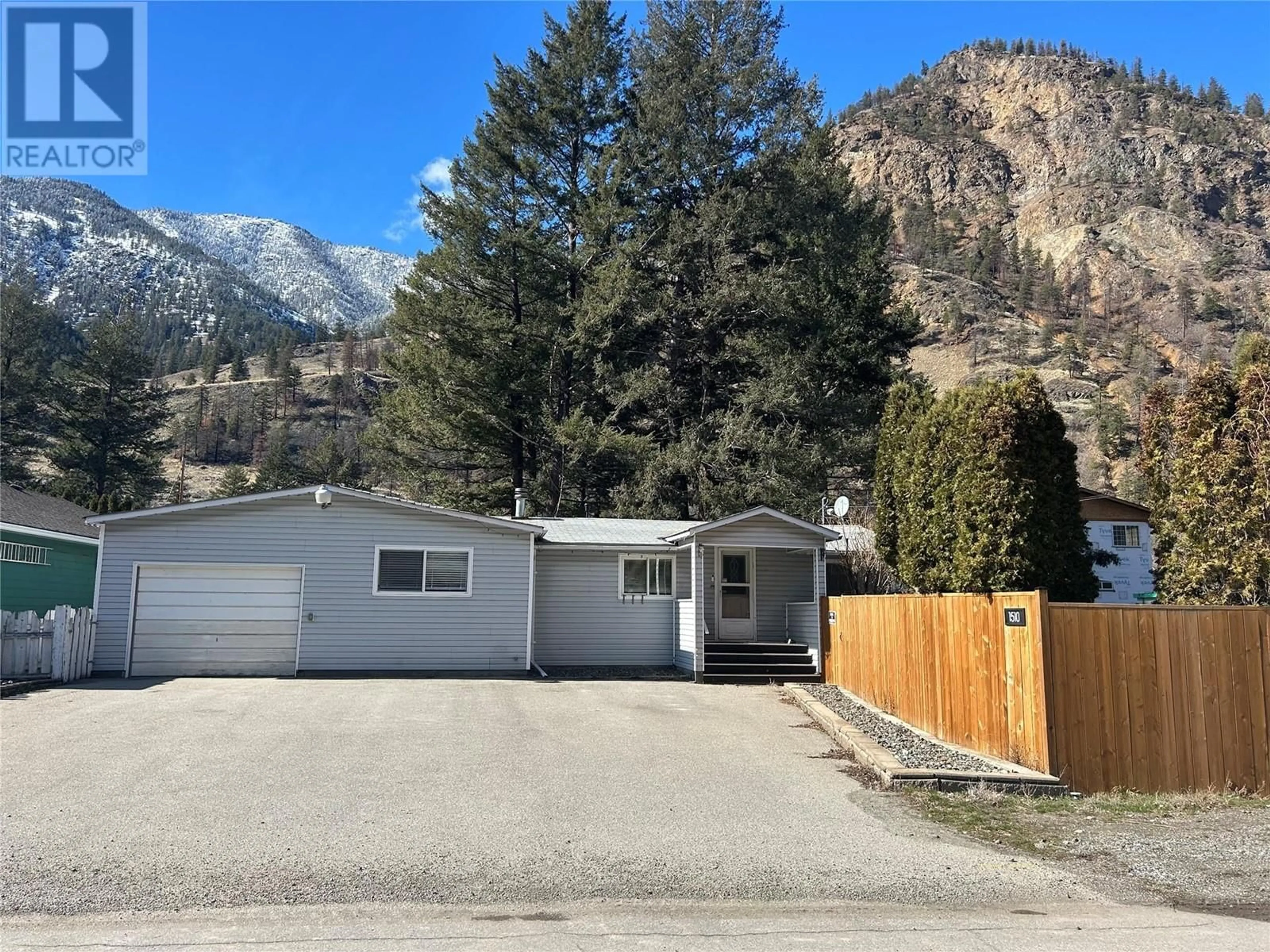 A pic from outside/outdoor area/front of a property/back of a property/a pic from drone, mountain view for 1510 MAIN STREET, Keremeos British Columbia V0X1N6
