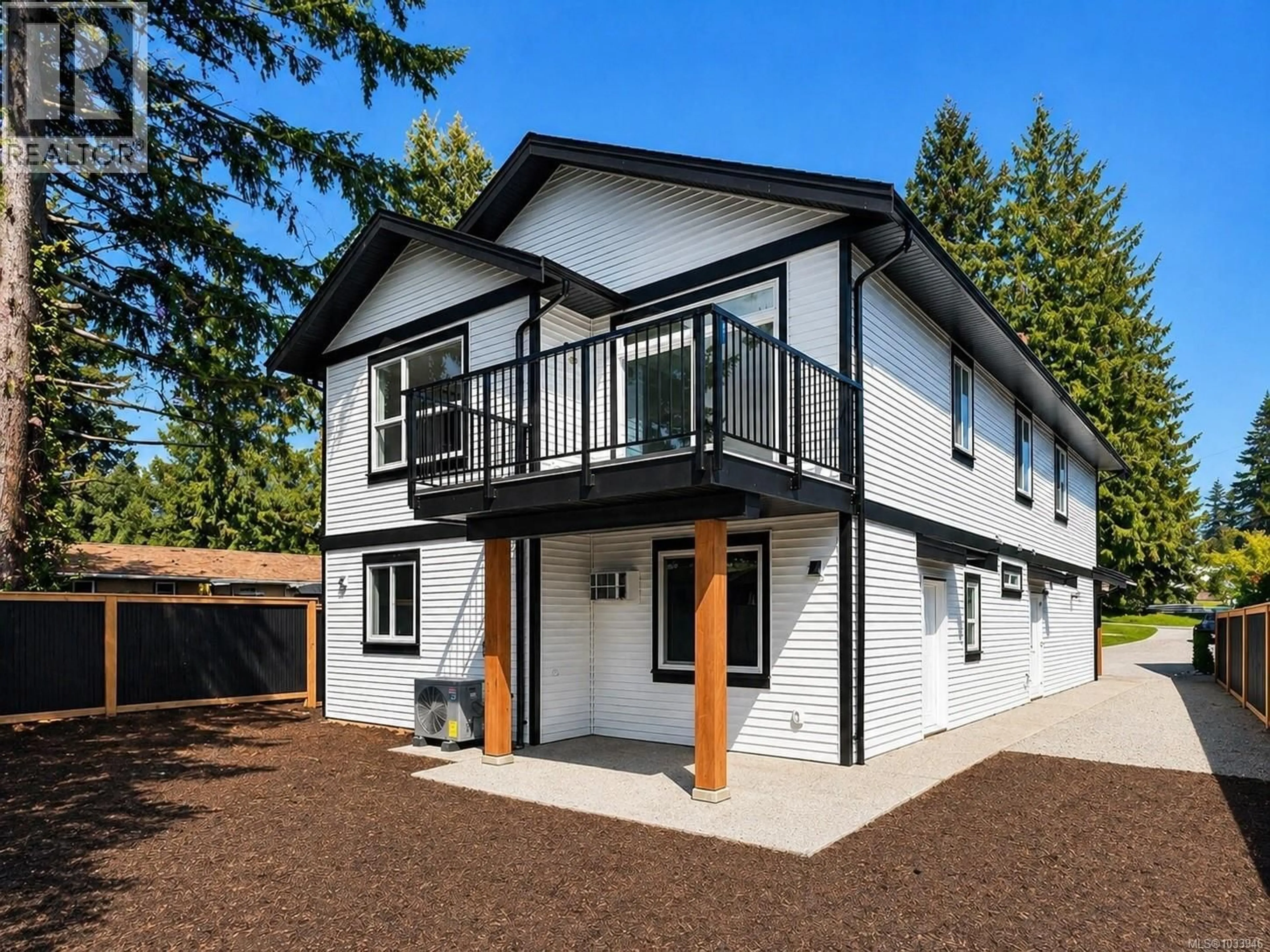 Home with vinyl exterior material, street for 410 DIAMOND BOULEVARD, Nanaimo British Columbia V9T2R7