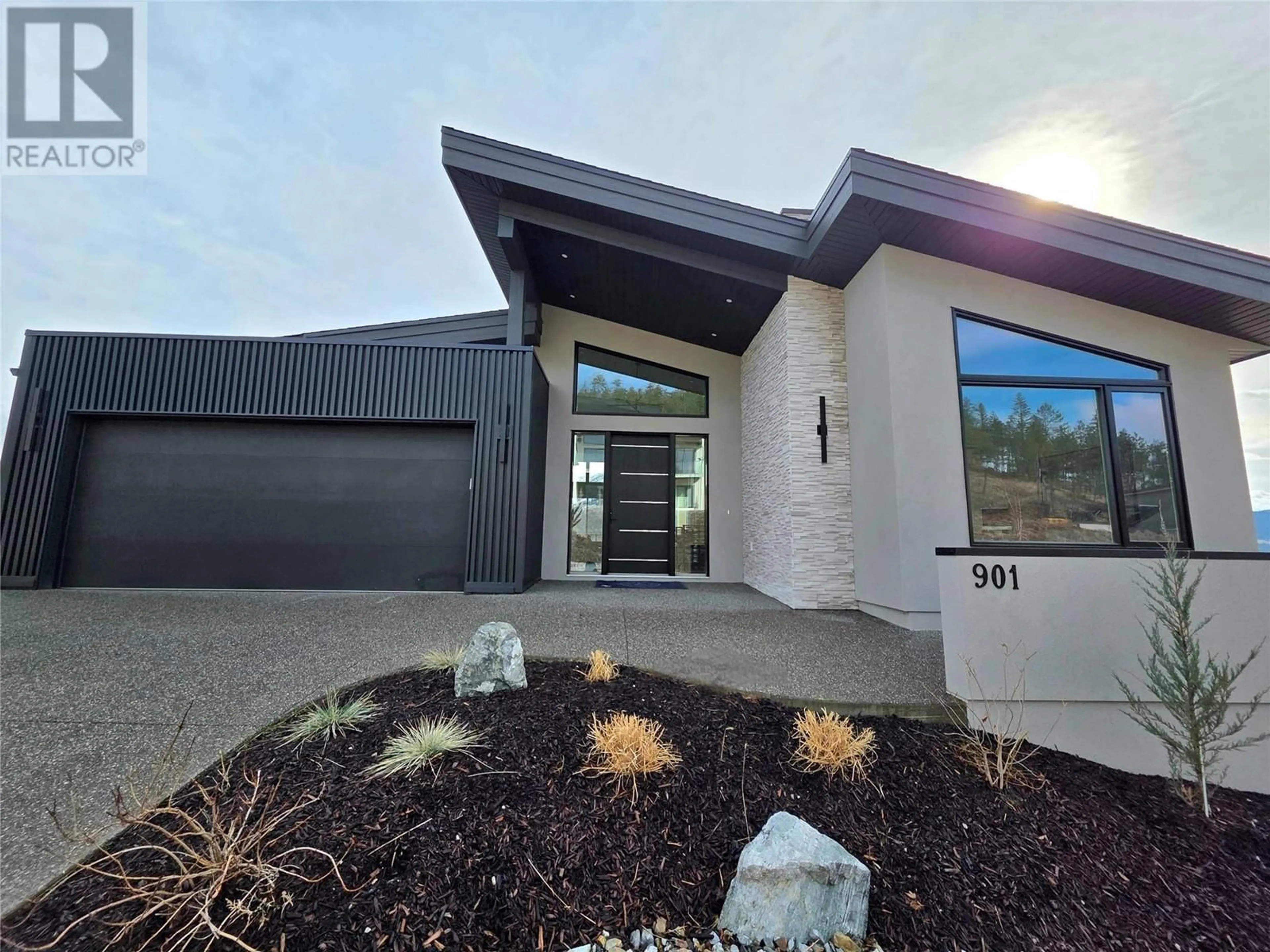 Unknown for 901 MELROSE STREET, Kelowna British Columbia V1P0A8
