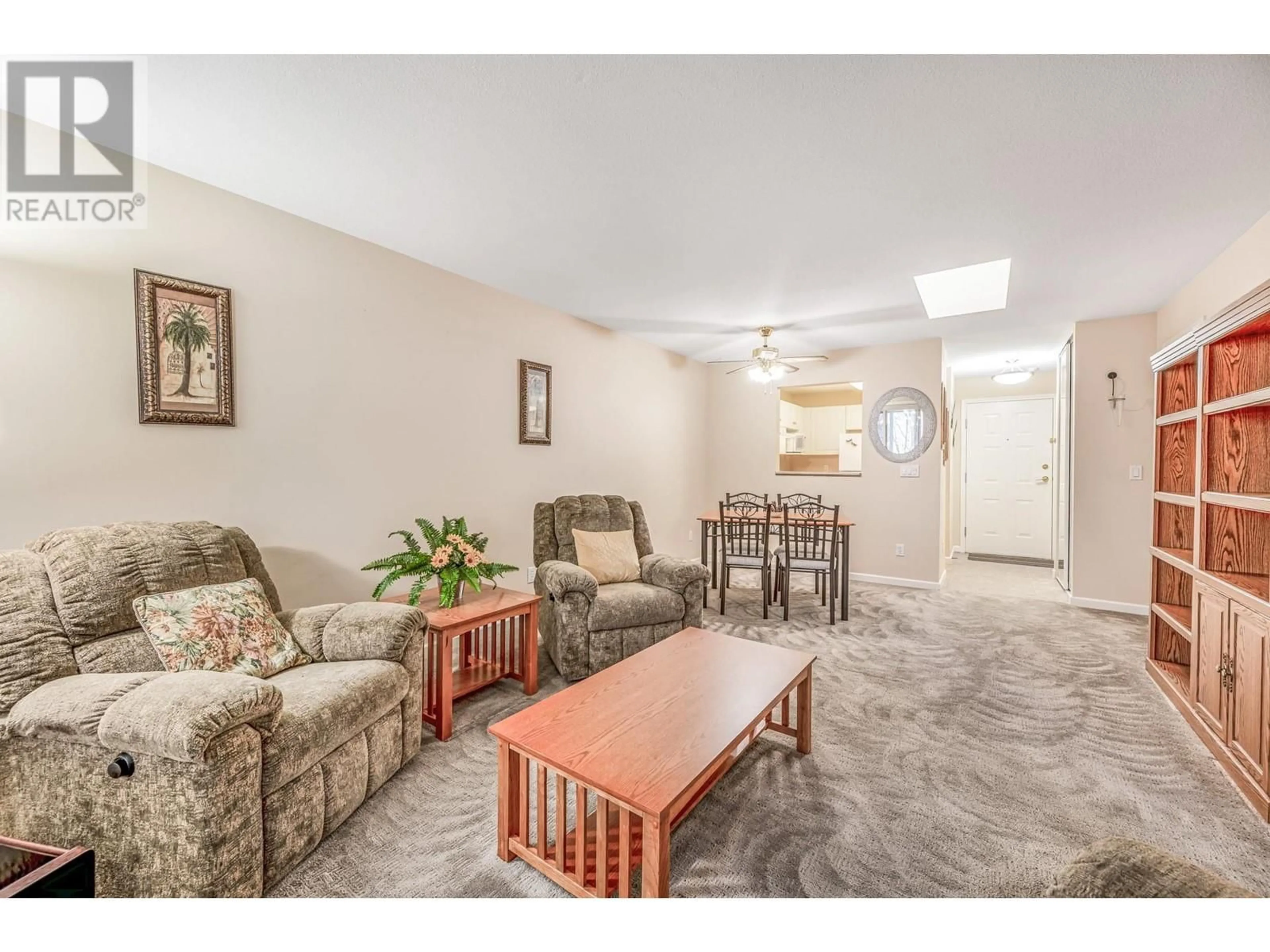Living room with furniture, unknown for 311 - 980 GLENWOOD AVENUE, Kelowna British Columbia V1Y9P2