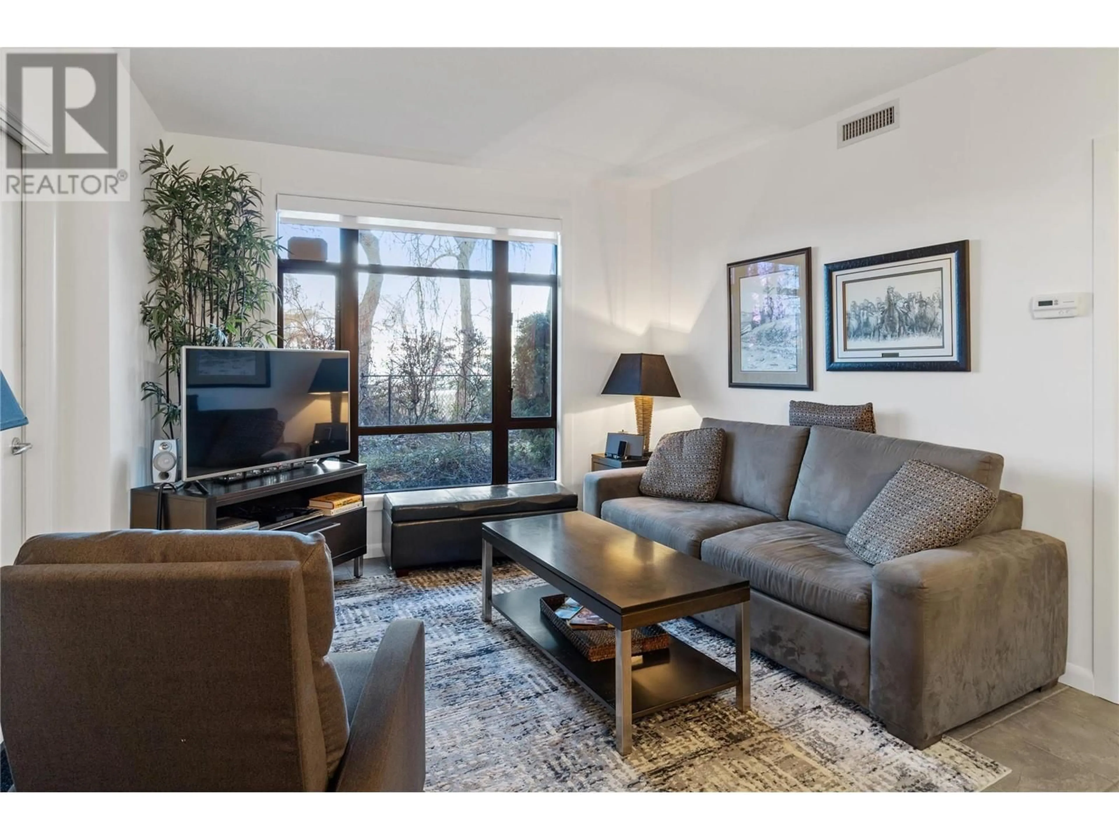 Living room with furniture, unknown for 142 - 654 COOK ROAD, Kelowna British Columbia V1W3G7