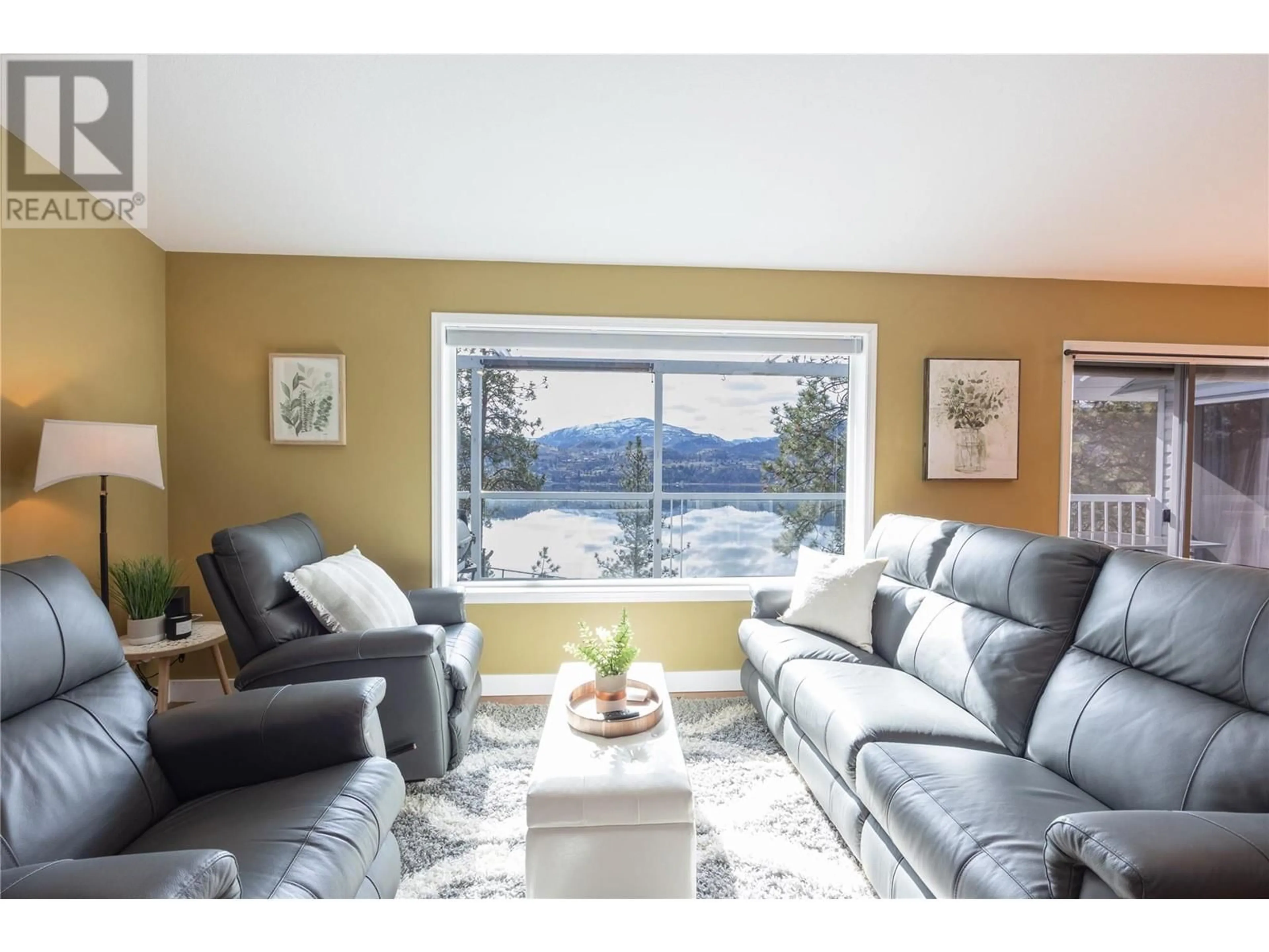 Living room with furniture, unknown for 133 EAGLE RIDGE ROAD, Okanagan Falls British Columbia V0H1R3