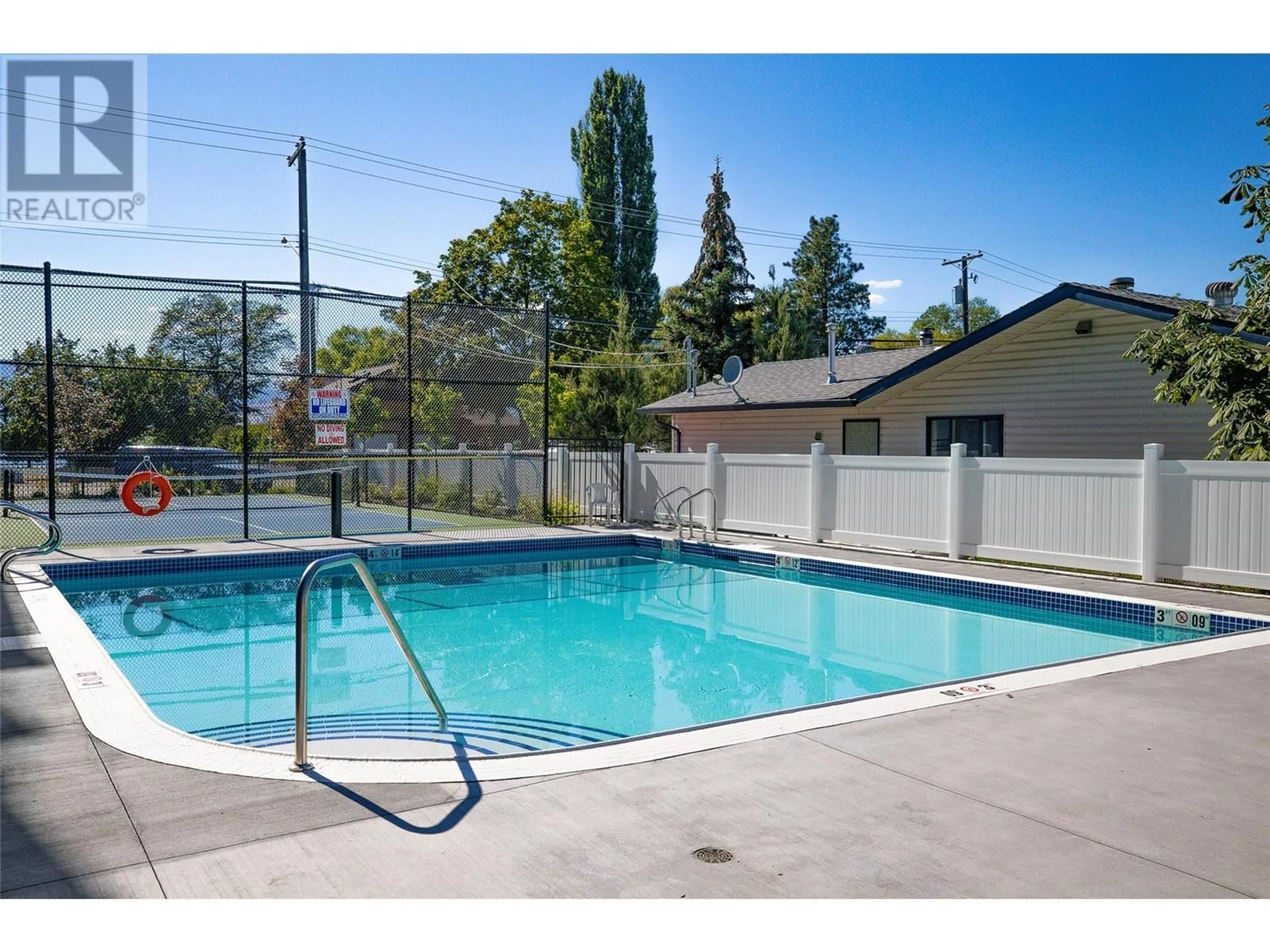 Pool for 403 - 2555 LAKESHORE ROAD, Vernon British Columbia V1H0A4