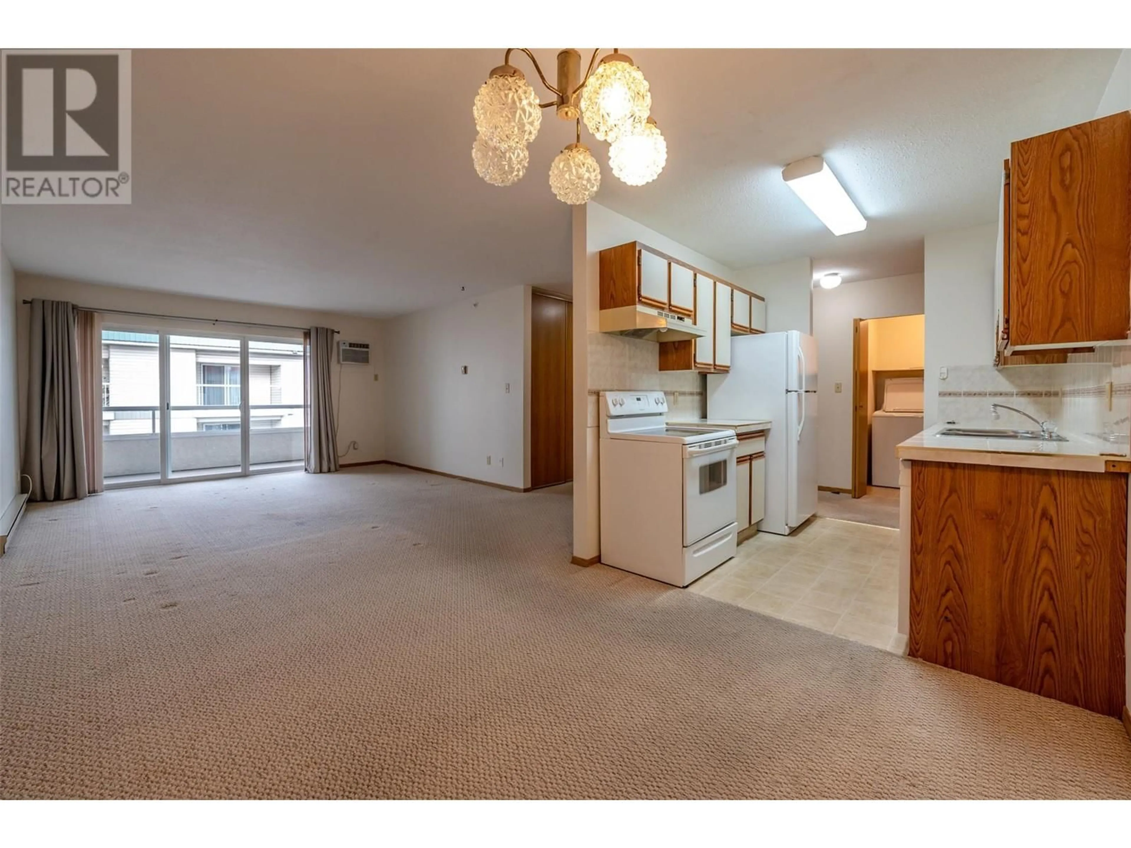 A pic of a room for 404 - 284 YORKTON AVENUE, Penticton British Columbia V2A3V5