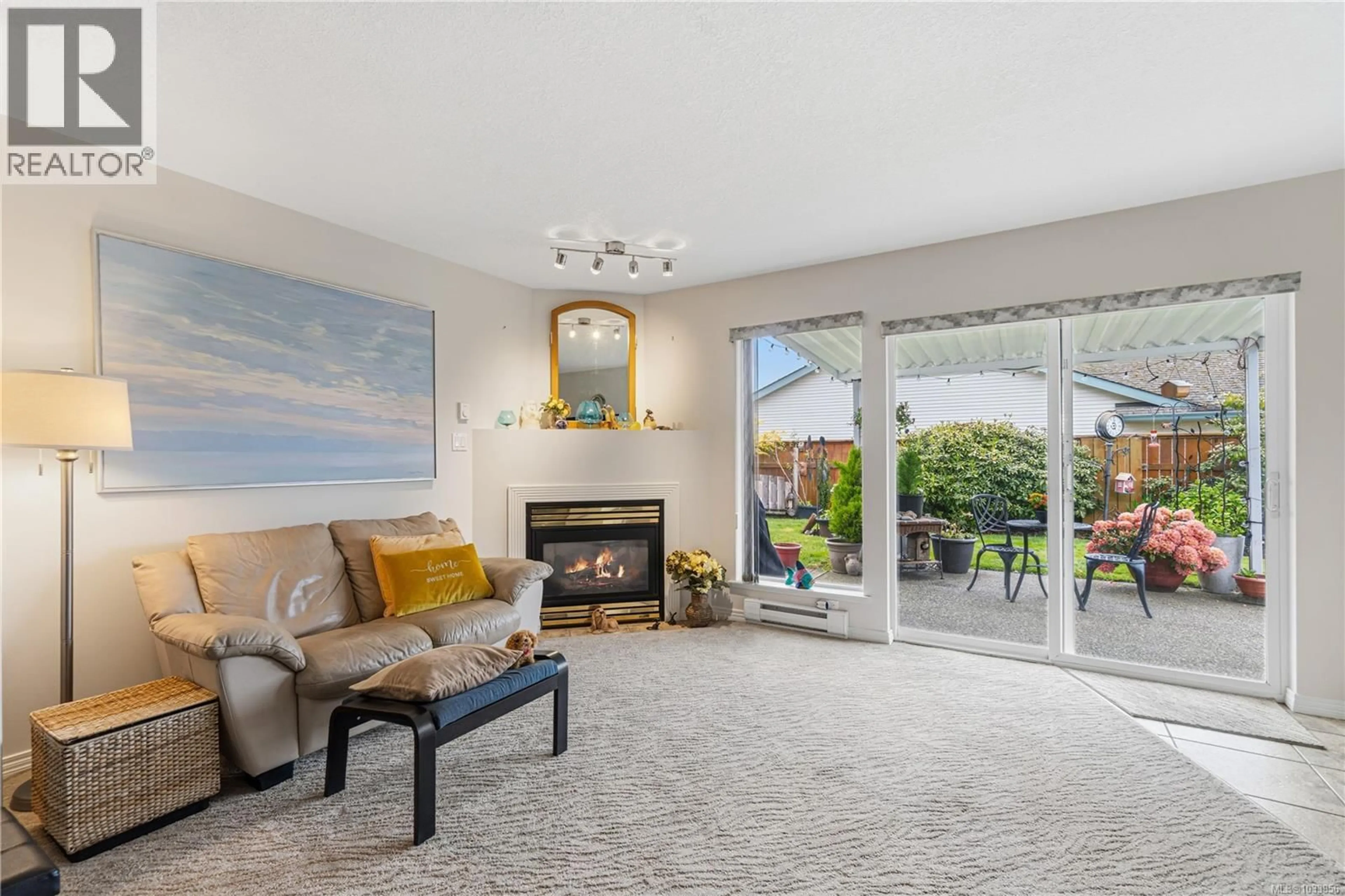 Living room with furniture, unknown for 300 CHURCH ROAD, Parksville British Columbia V9P2T8