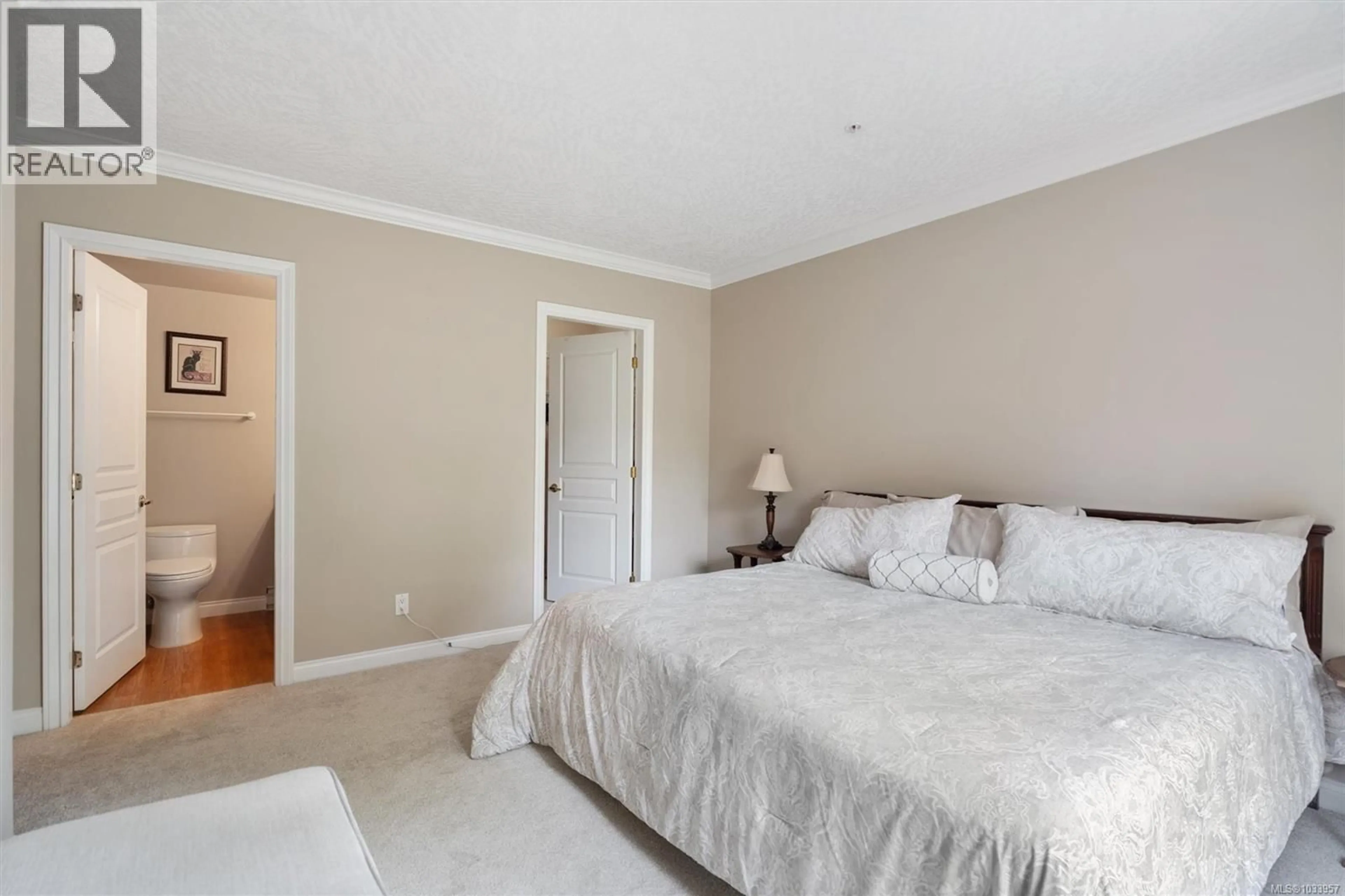 Bedroom with bed, unknown for 120 - 405 QUEBEC STREET, Victoria British Columbia V8V4Z2