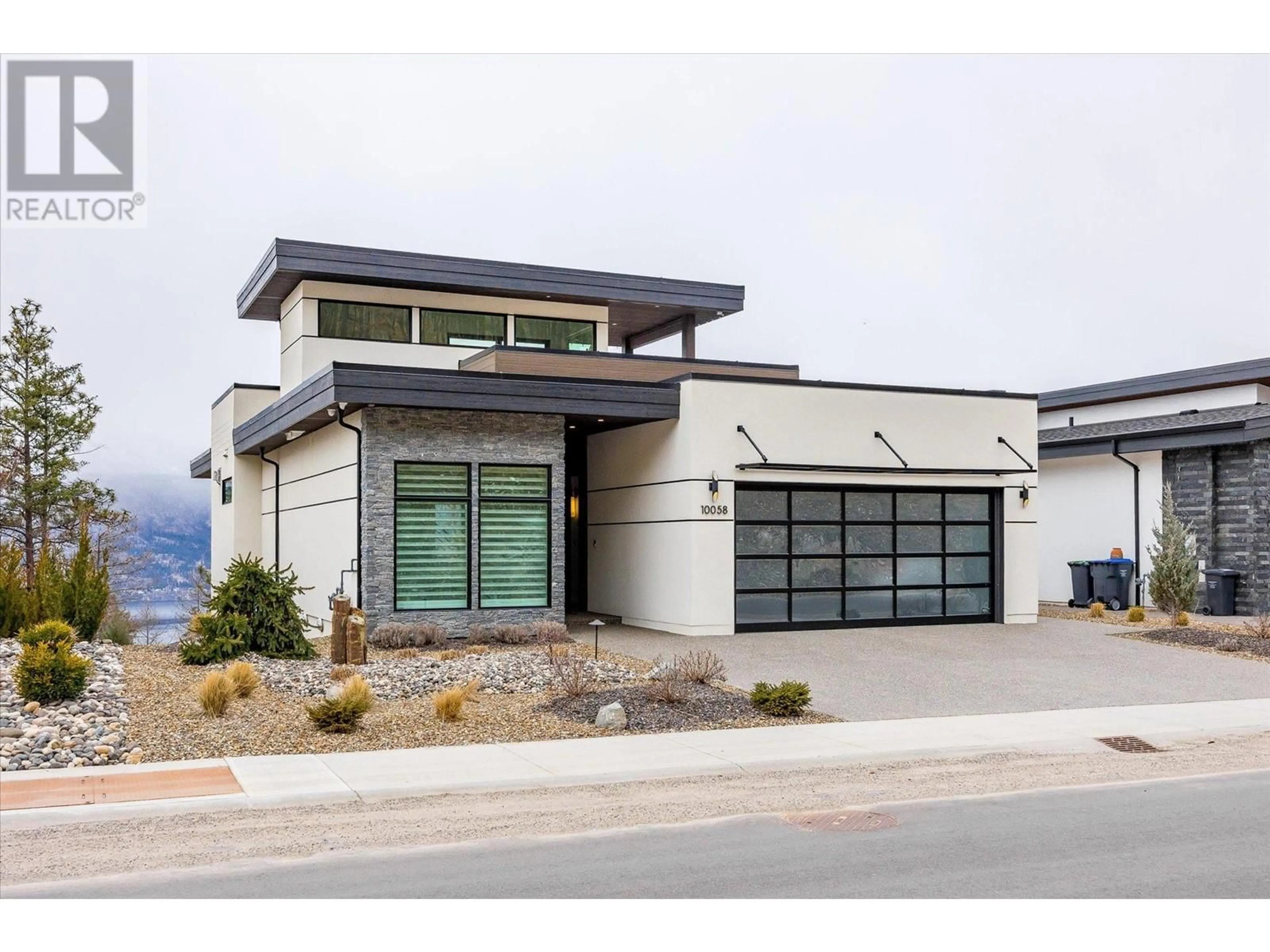 Home with vinyl exterior material, unknown for 10058 BEACON HILL DRIVE, Lake Country British Columbia V4V0A9