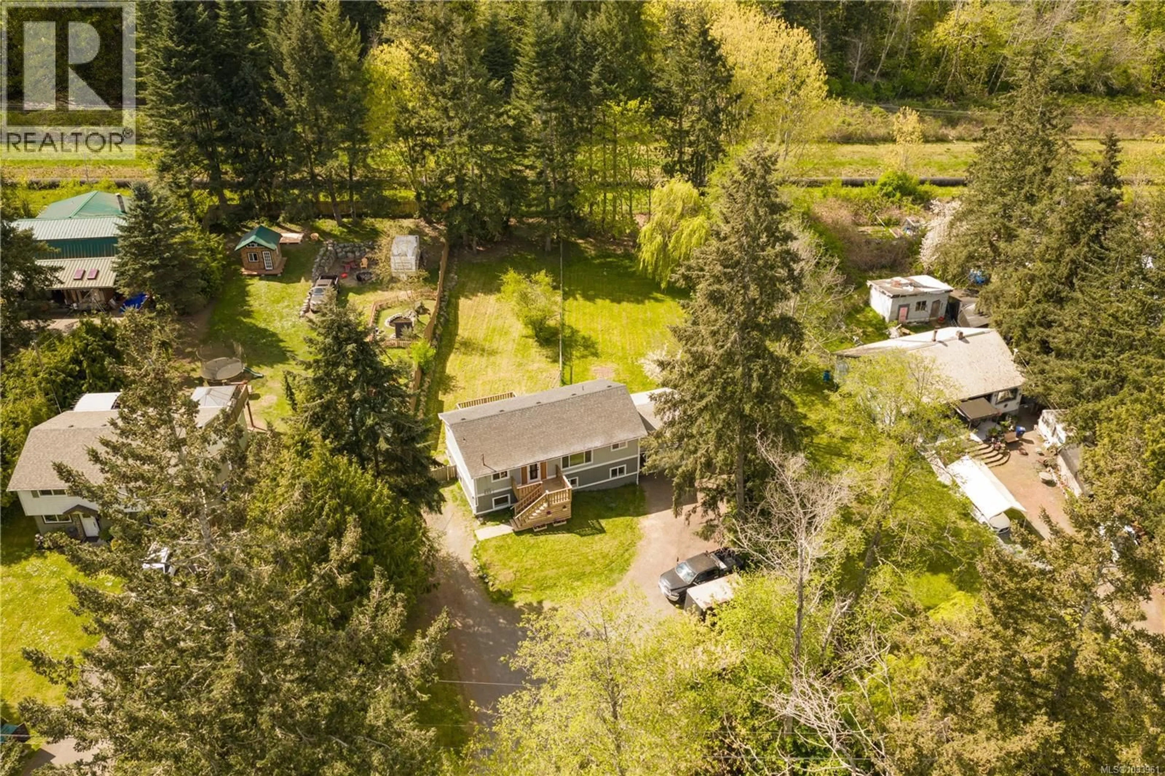A pic from outside/outdoor area/front of a property/back of a property/a pic from drone, forest/trees view for 1441 WHITE ROAD, Nanaimo British Columbia V9X1N2