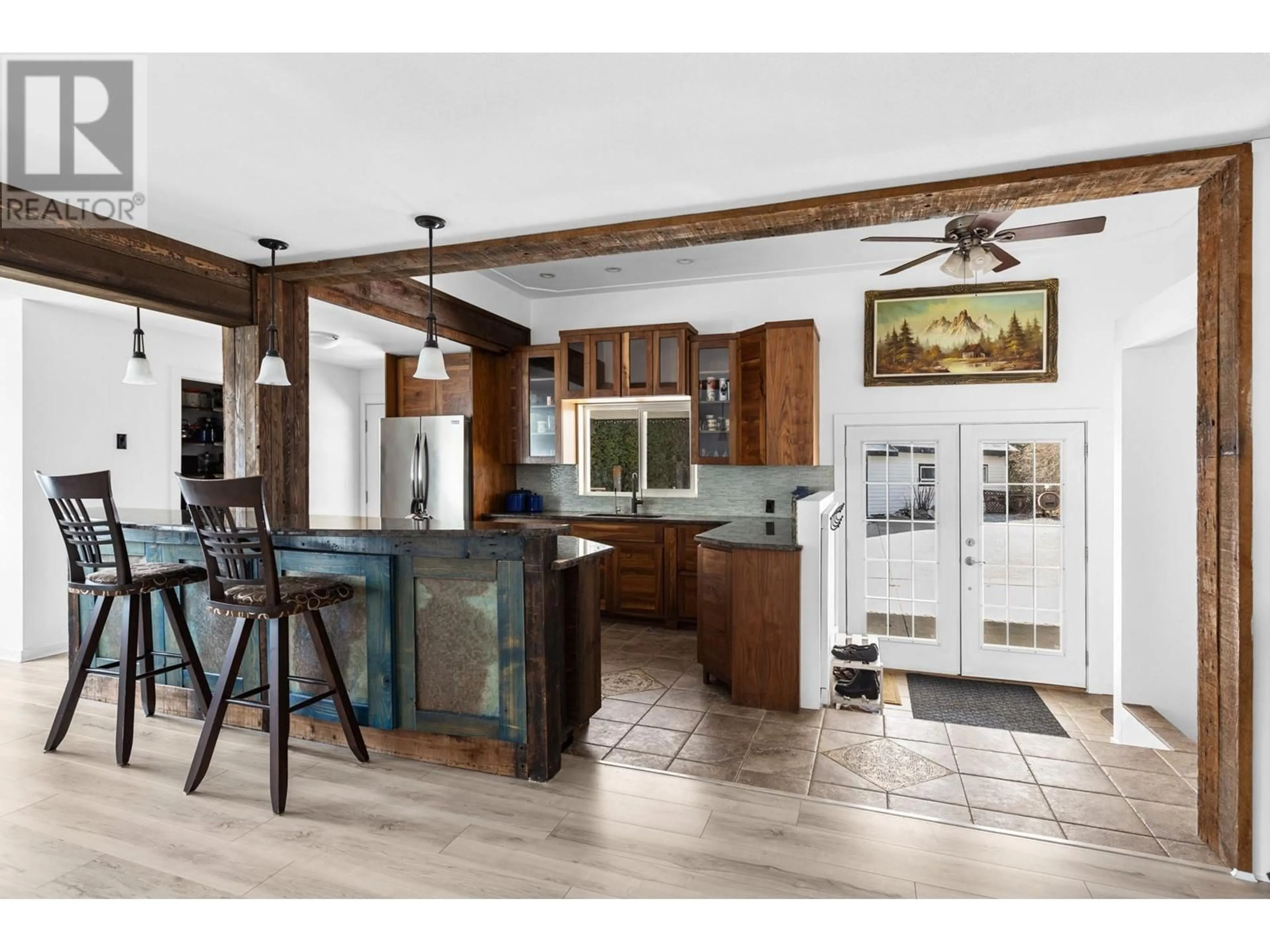 Open concept kitchen, unknown for 4150 JUNE SPRINGS ROAD, Kelowna British Columbia V1W4C9