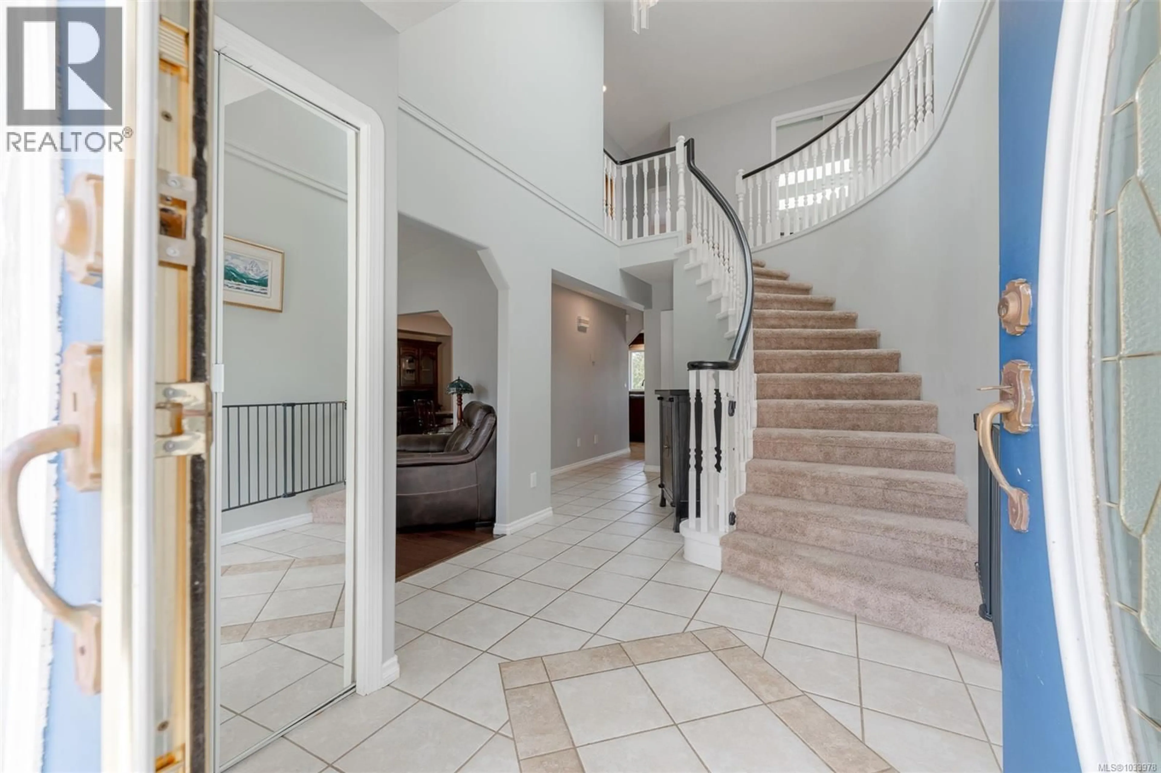 Indoor foyer for 4160 STEEDE AVENUE, Port Alberni British Columbia V9Y8B6