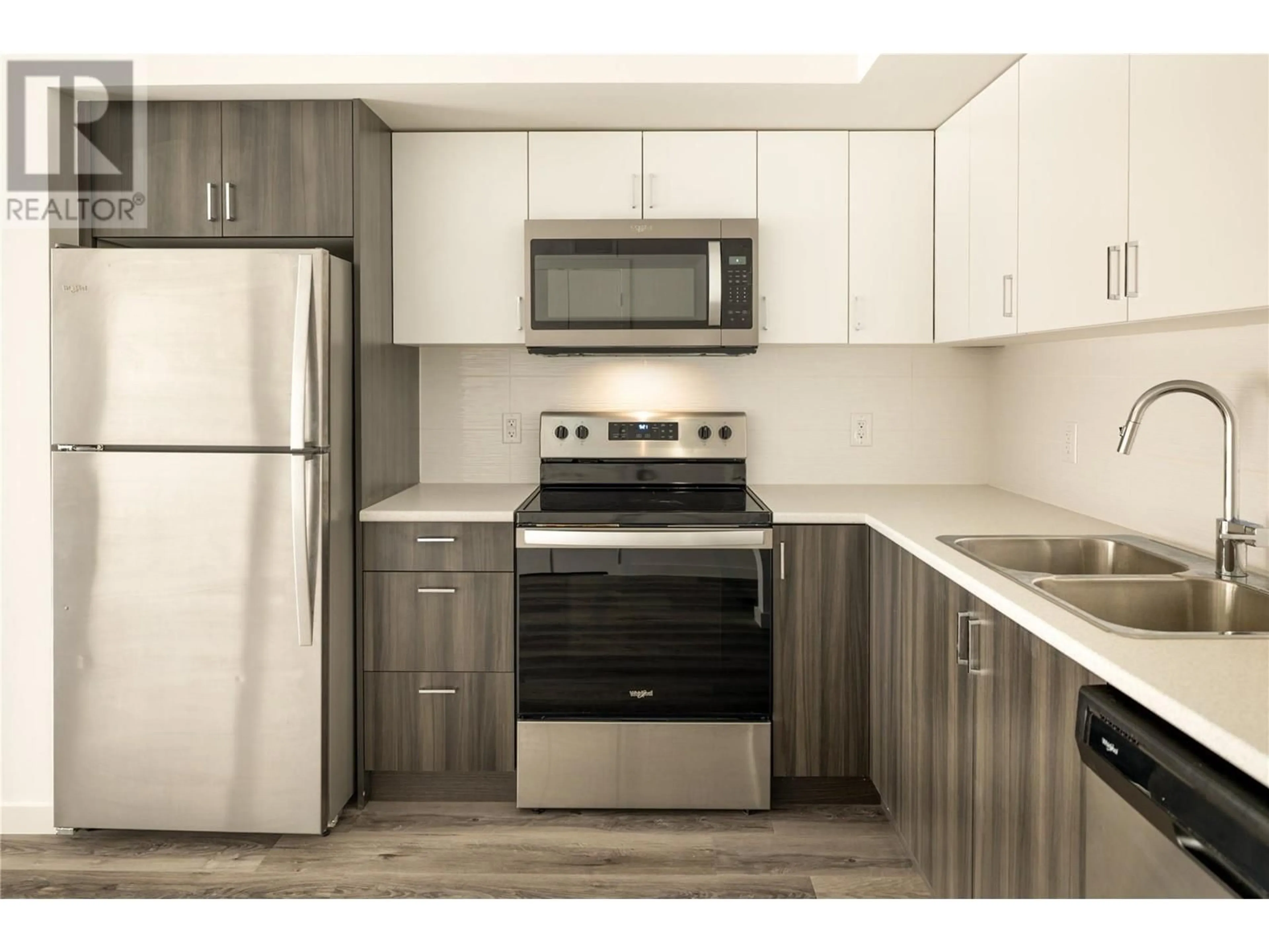 Standard kitchen, unknown for PH20 - 625 ACADEMY WAY, Kelowna British Columbia V1V0A2