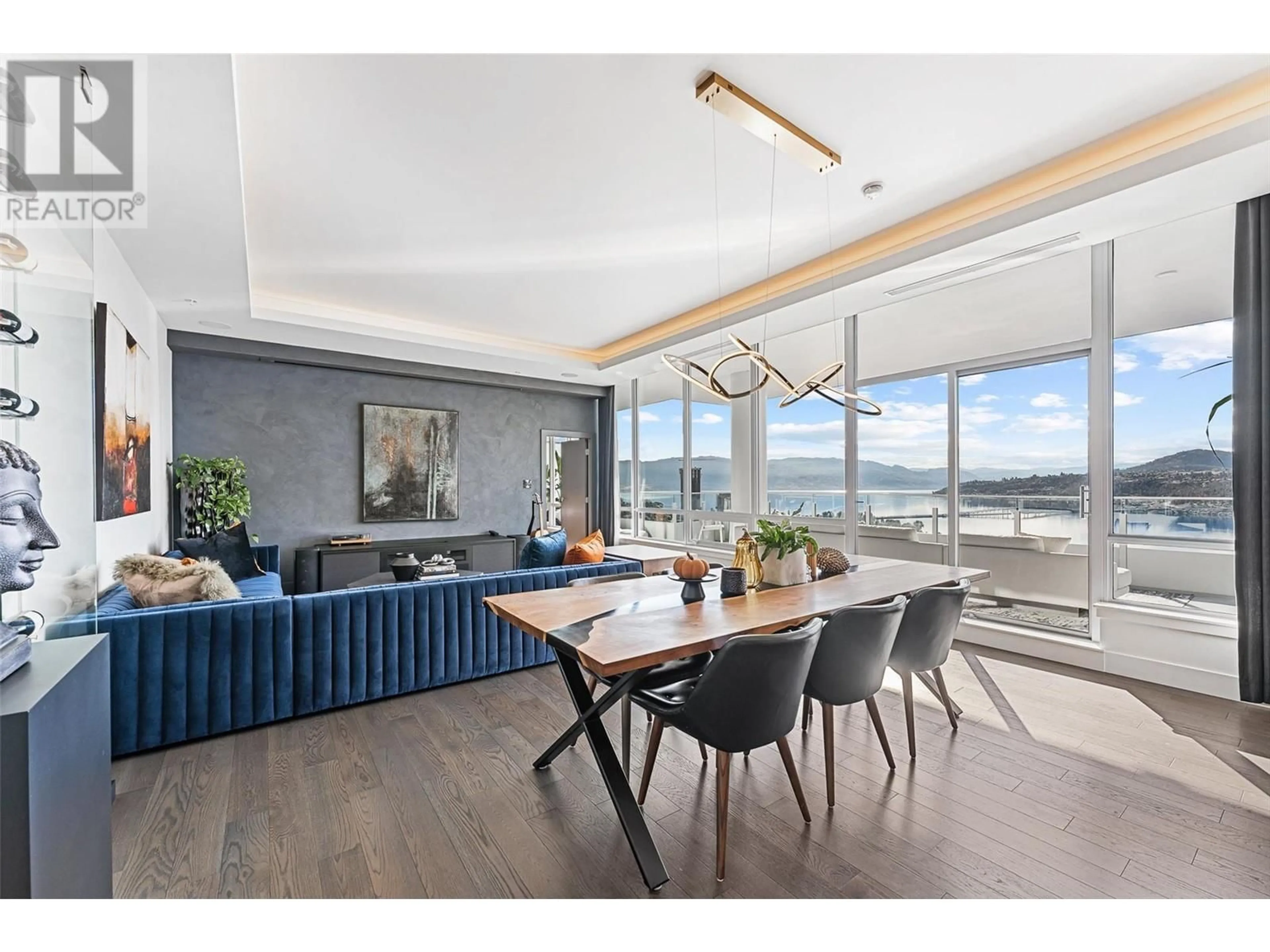 Dining room, wood/laminate floor for 3302 - 1191 SUNSET DRIVE, Kelowna British Columbia V1Y0J4