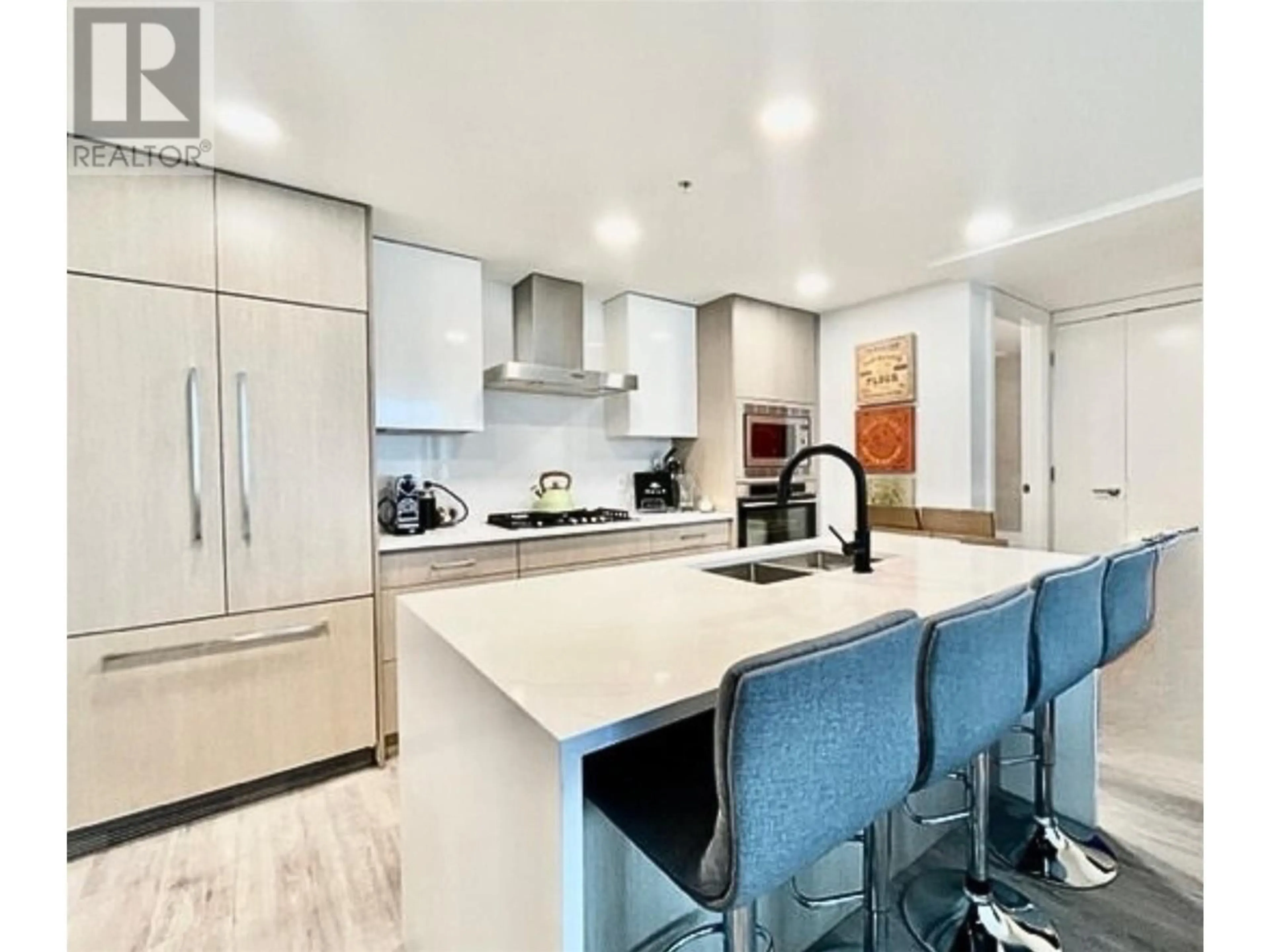 Open concept kitchen, unknown for 701 - 1588 ELLIS STREET, Kelowna British Columbia V1Y8L1