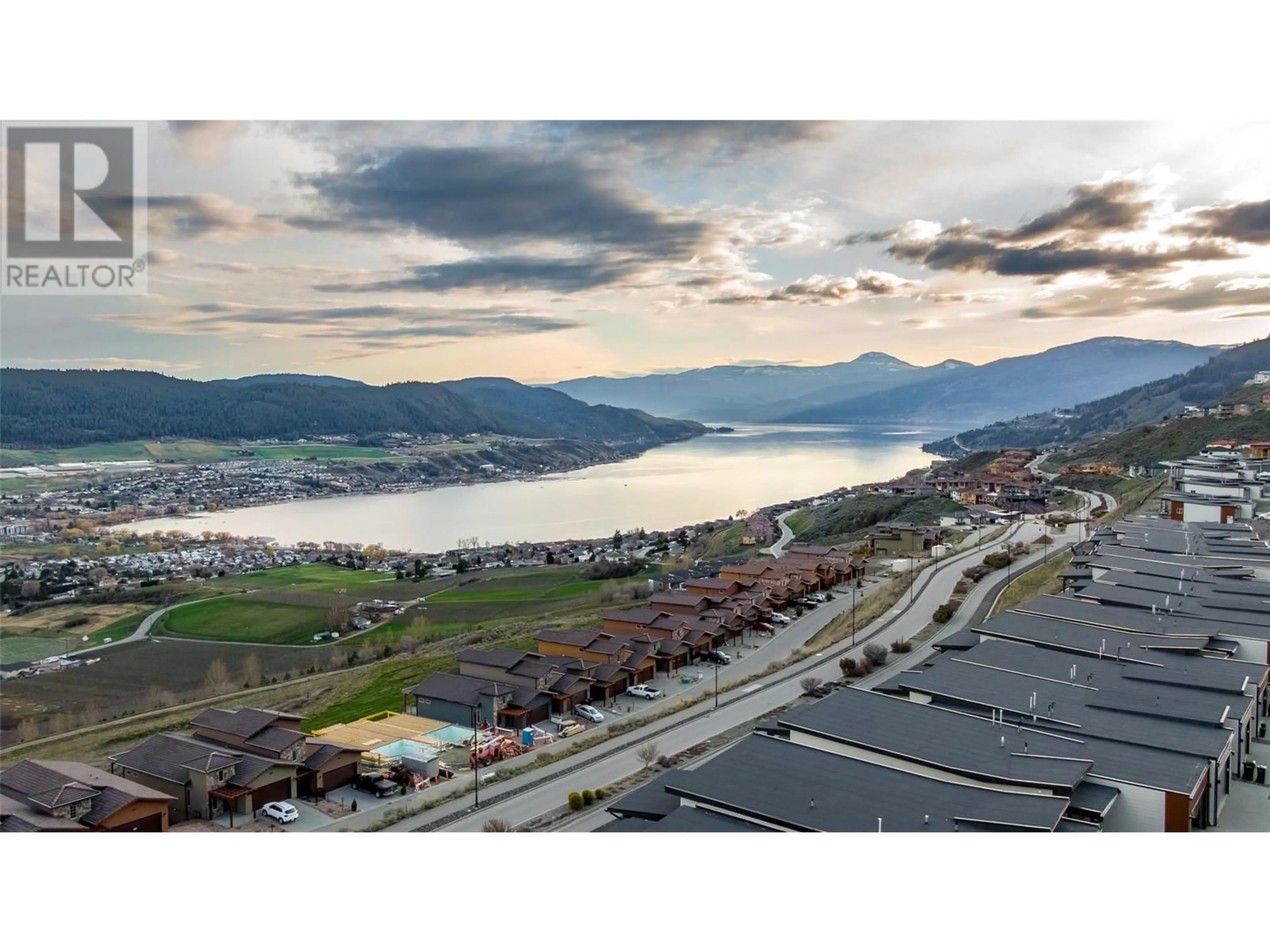 A pic from outside/outdoor area/front of a property/back of a property/a pic from drone, mountain view for 68 - 7735 OKANAGAN HILLS BOULEVARD, Vernon British Columbia V1H0A7