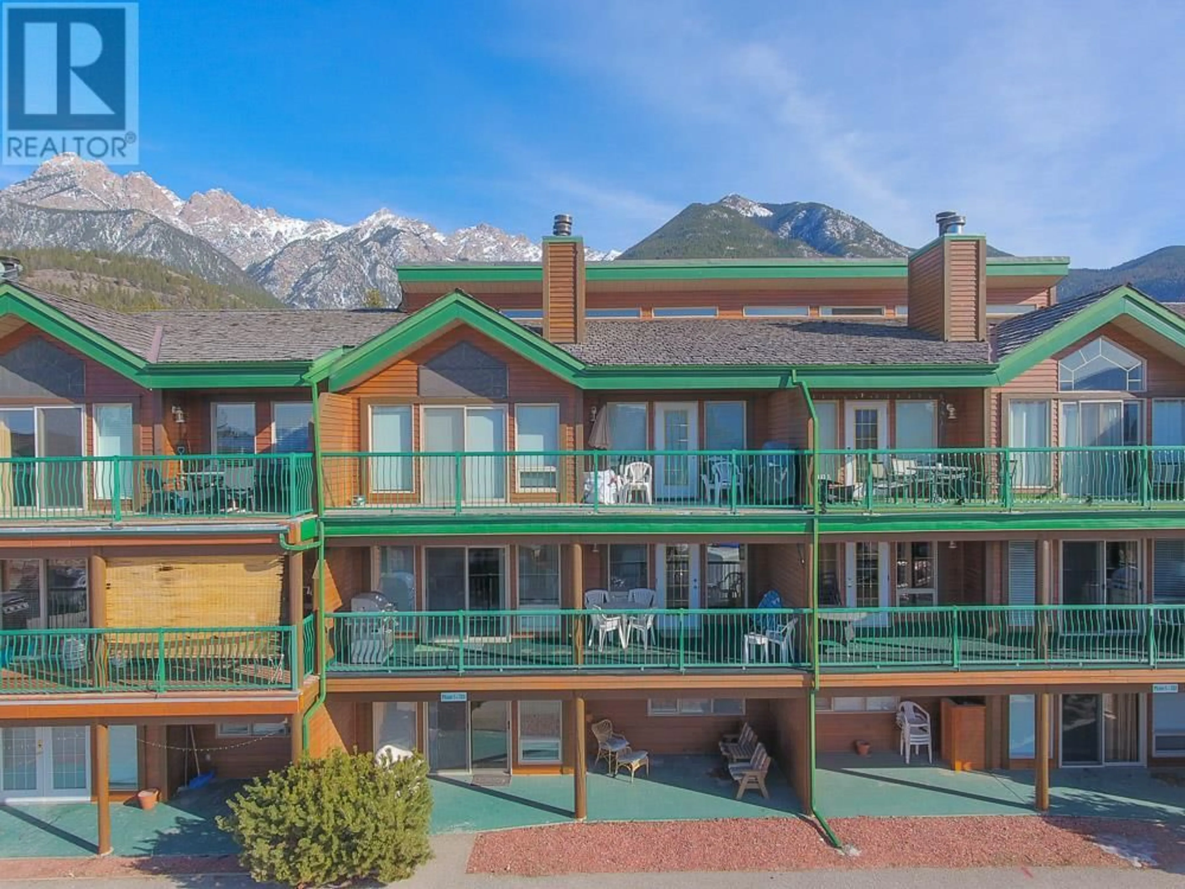 A pic from outside/outdoor area/front of a property/back of a property/a pic from drone, mountain view for 703 - 5155 FAIRWAY DRIVE, Fairmont Hot Springs British Columbia V0B1L1