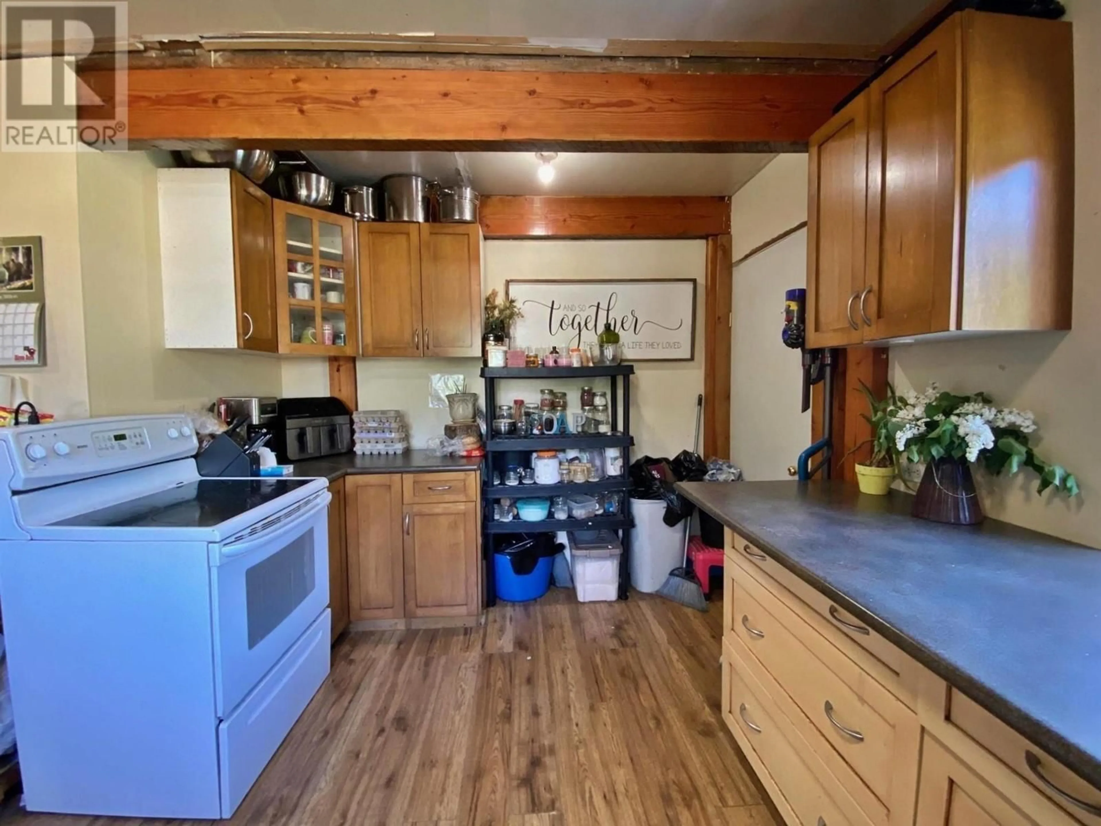Standard kitchen, unknown for 9857-9861 CHURCH STREET, Little Fort British Columbia V0E2C0