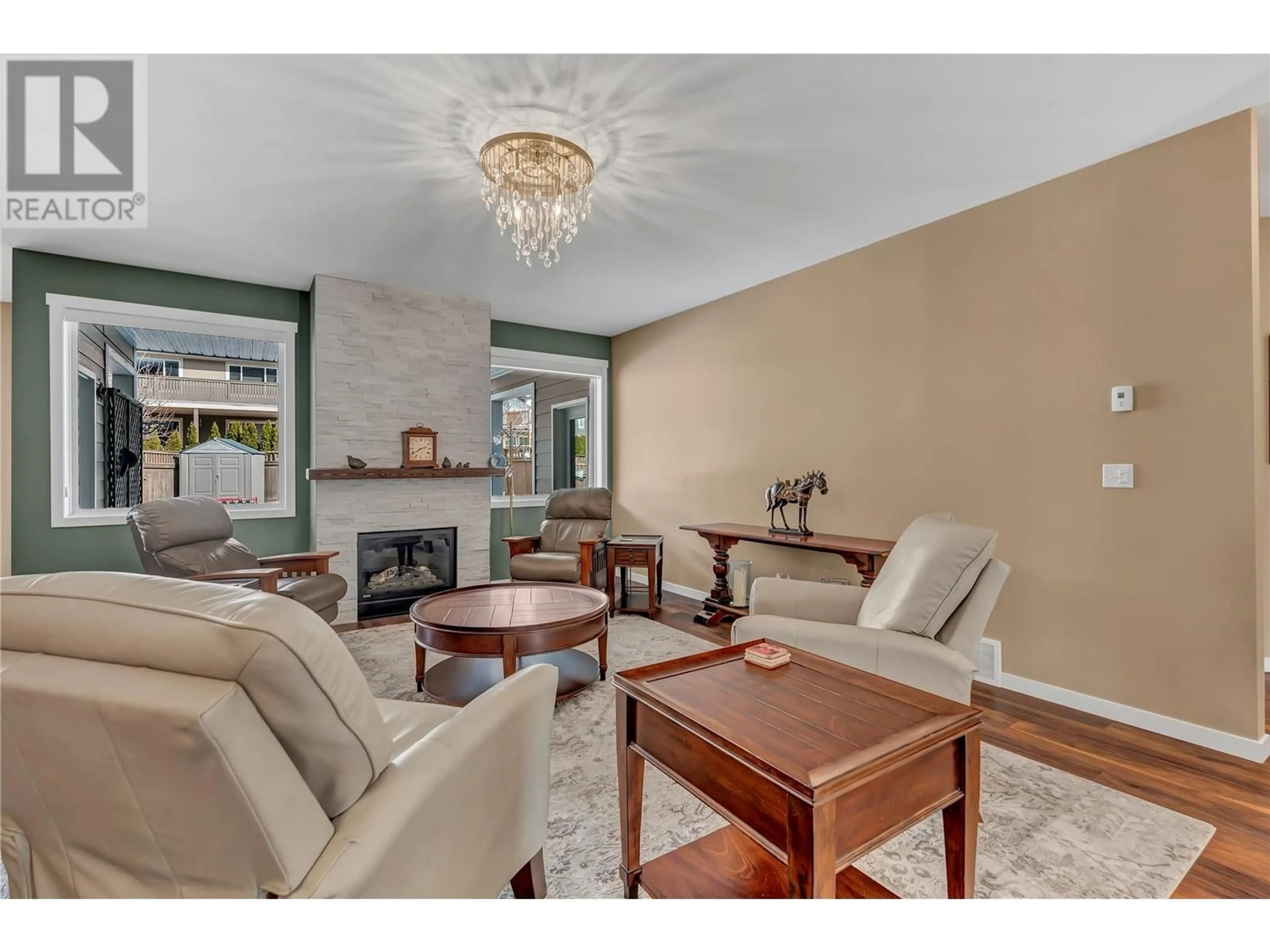 Living room with furniture, unknown for 112 - 4400 MCLEAN CREEK ROAD, Okanagan Falls British Columbia V0H1R6