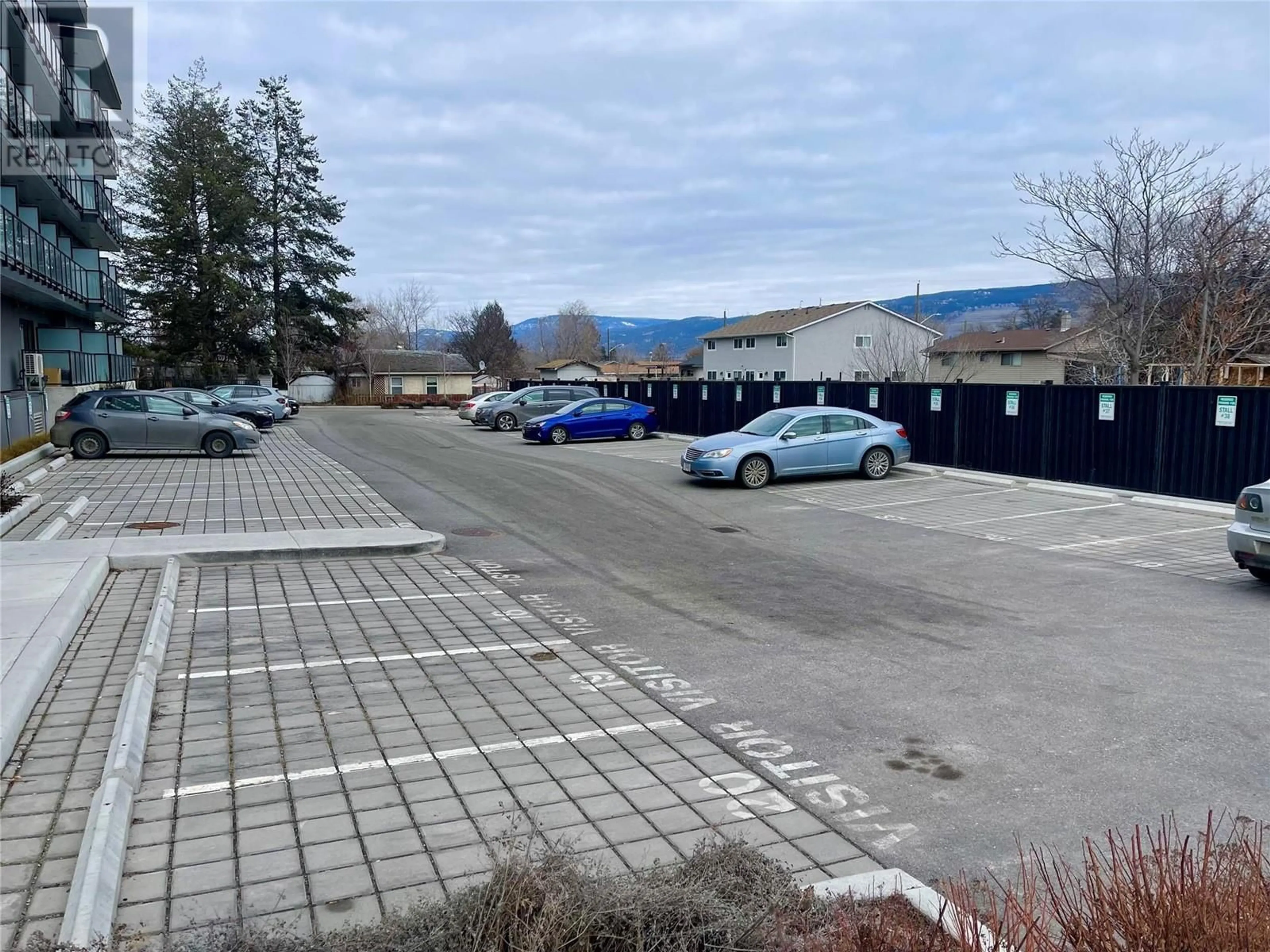 Parking for 345 Dougall Road N Unit# 323, Kelowna British Columbia V1X0A8