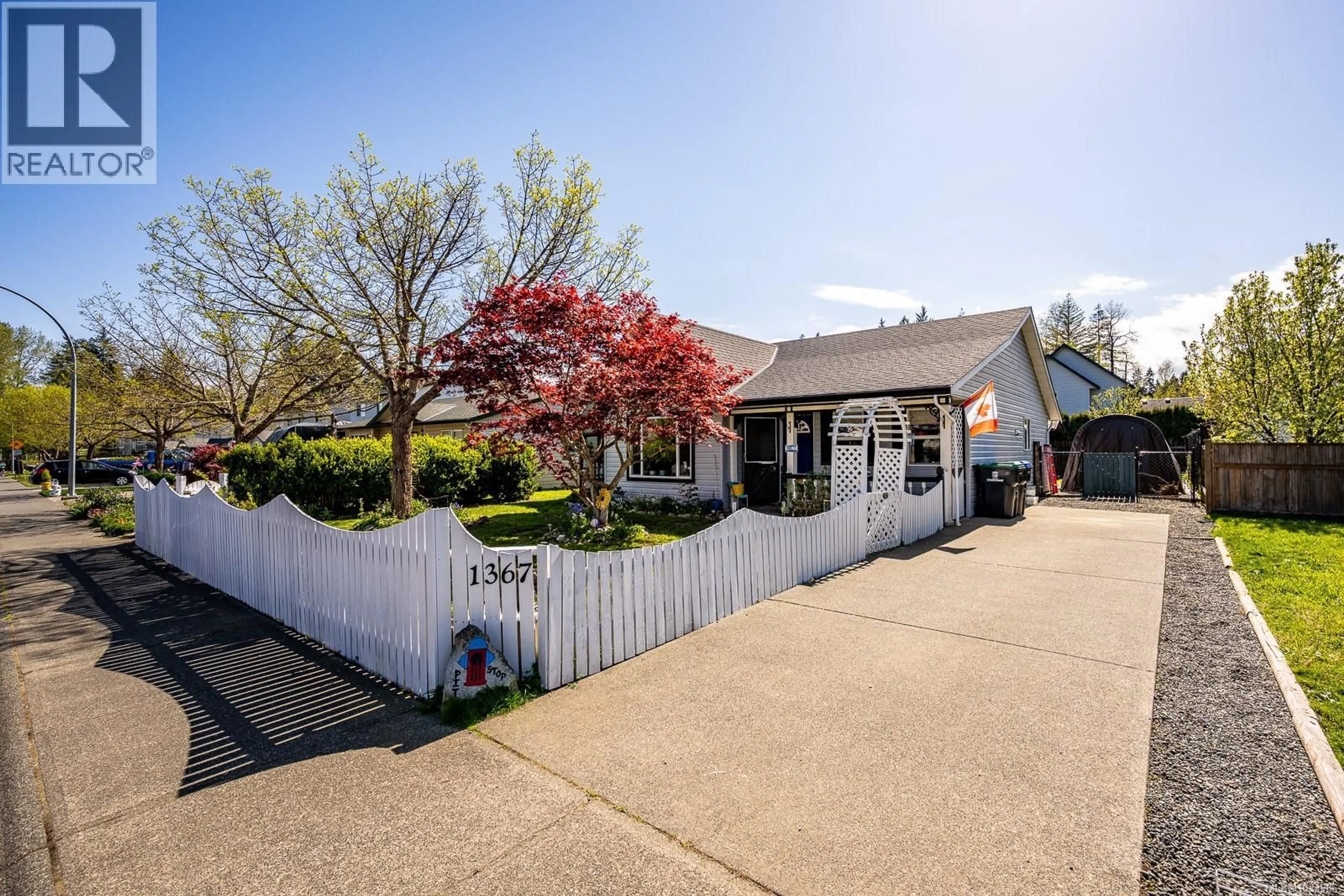 Unknown for 1367 LARSEN ROAD, Courtenay British Columbia V9N8Y9
