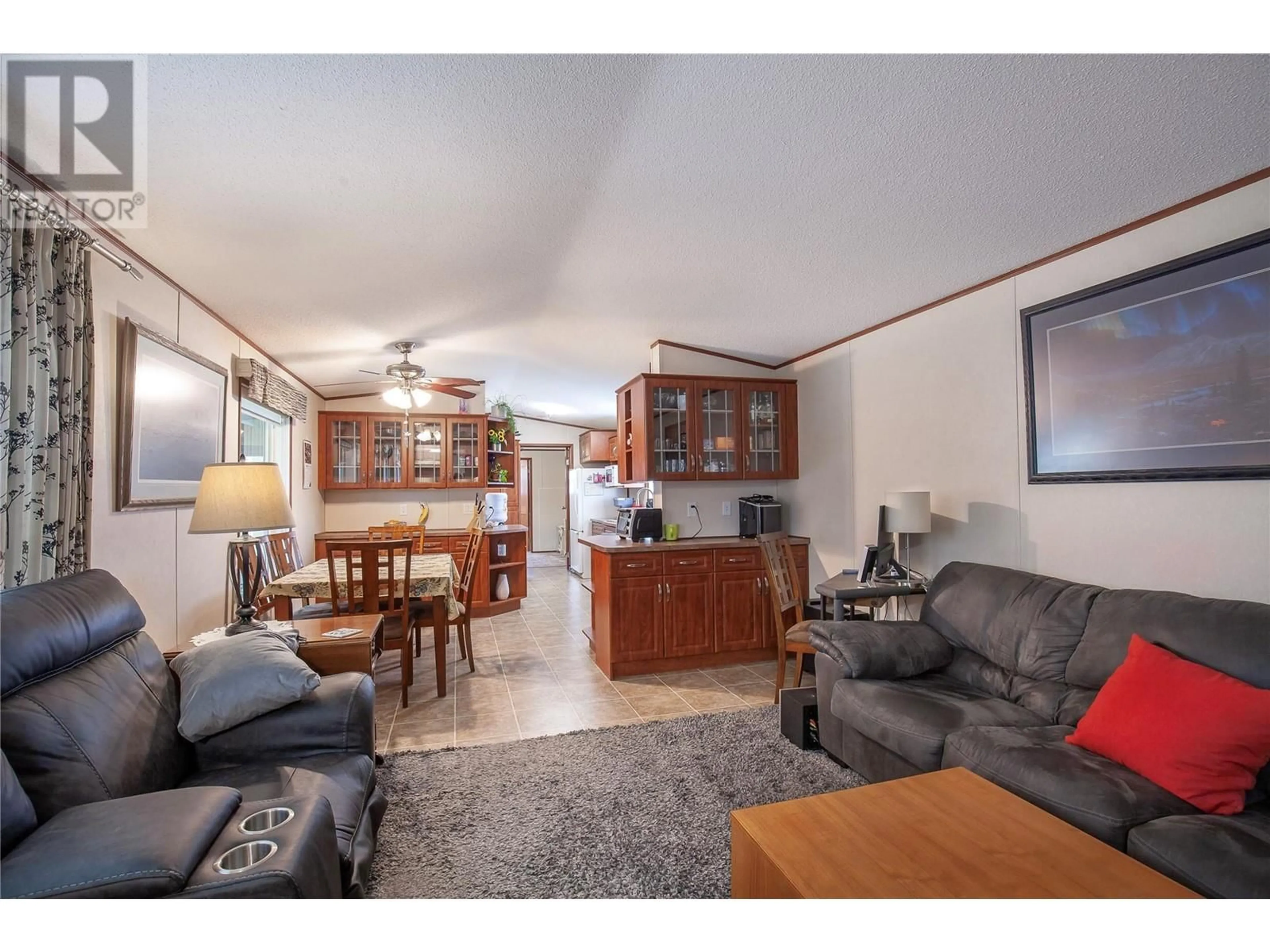 Living room with furniture, unknown for 91 - 12560 WESTSIDE ROAD, Vernon British Columbia V1H1S9